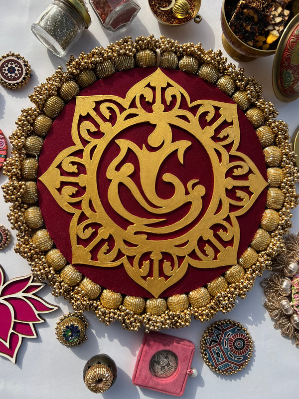Blossom Ganesh Platter: Solid Maroon + Kamal Bandhej