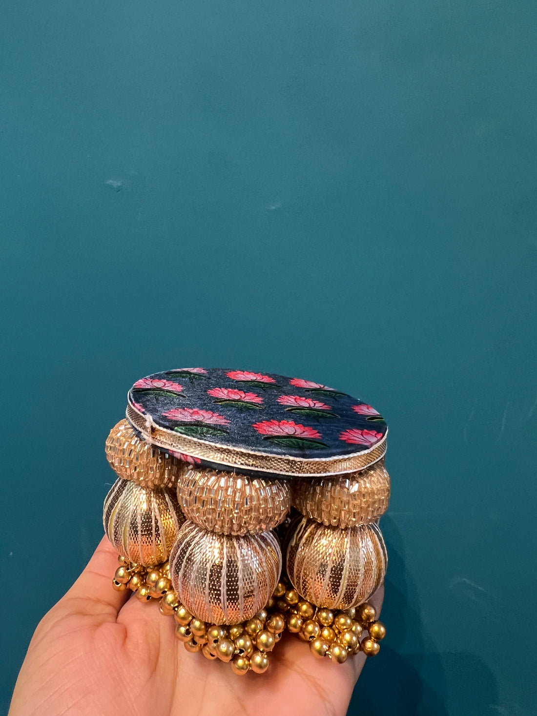 Miniest of the MINI Dangler Platter: 3 inches in Idiosyncratic Divine Pichwai