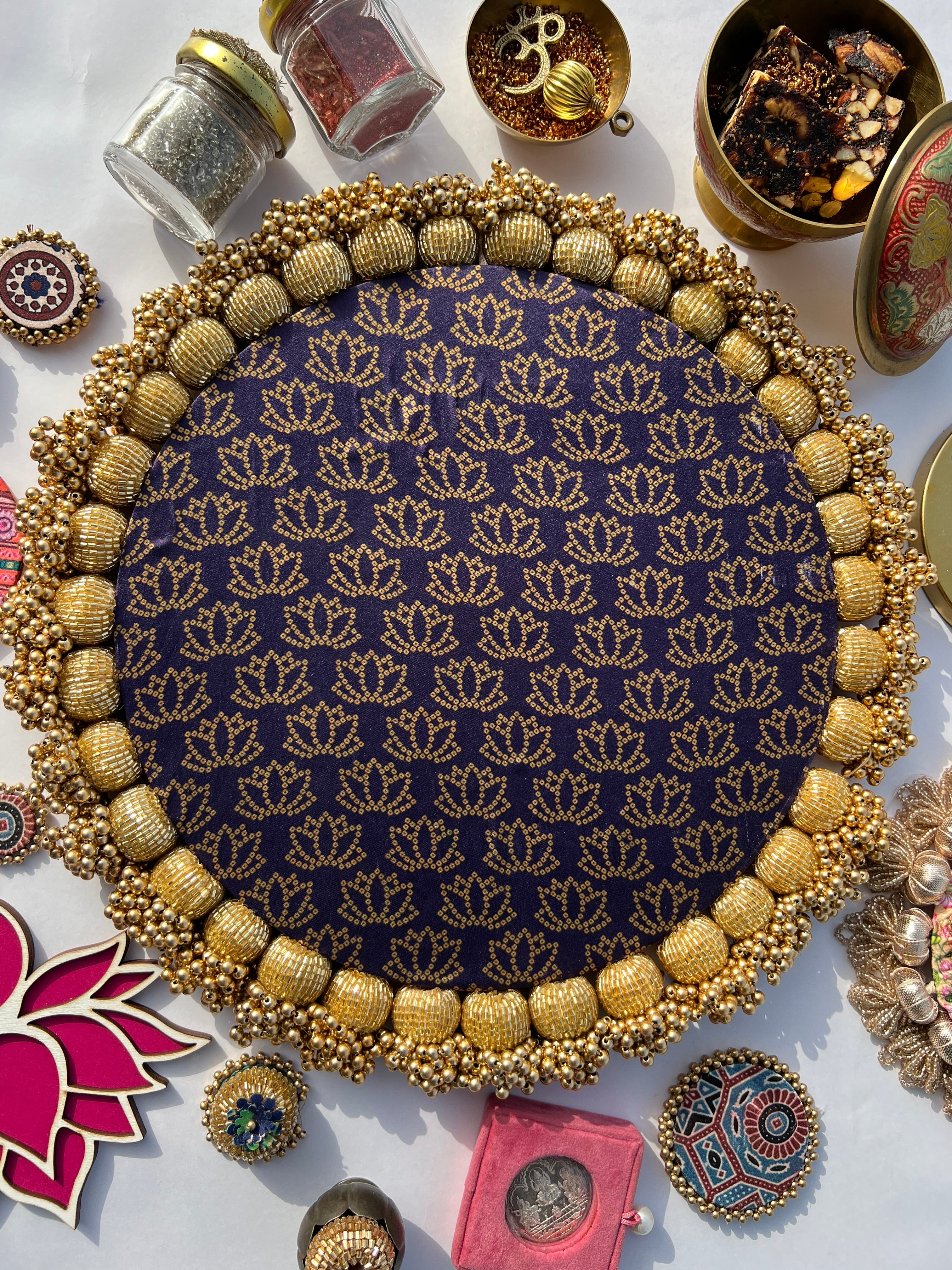 Blossom Ganesh Platter: Solid Maroon + Kamal Bandhej