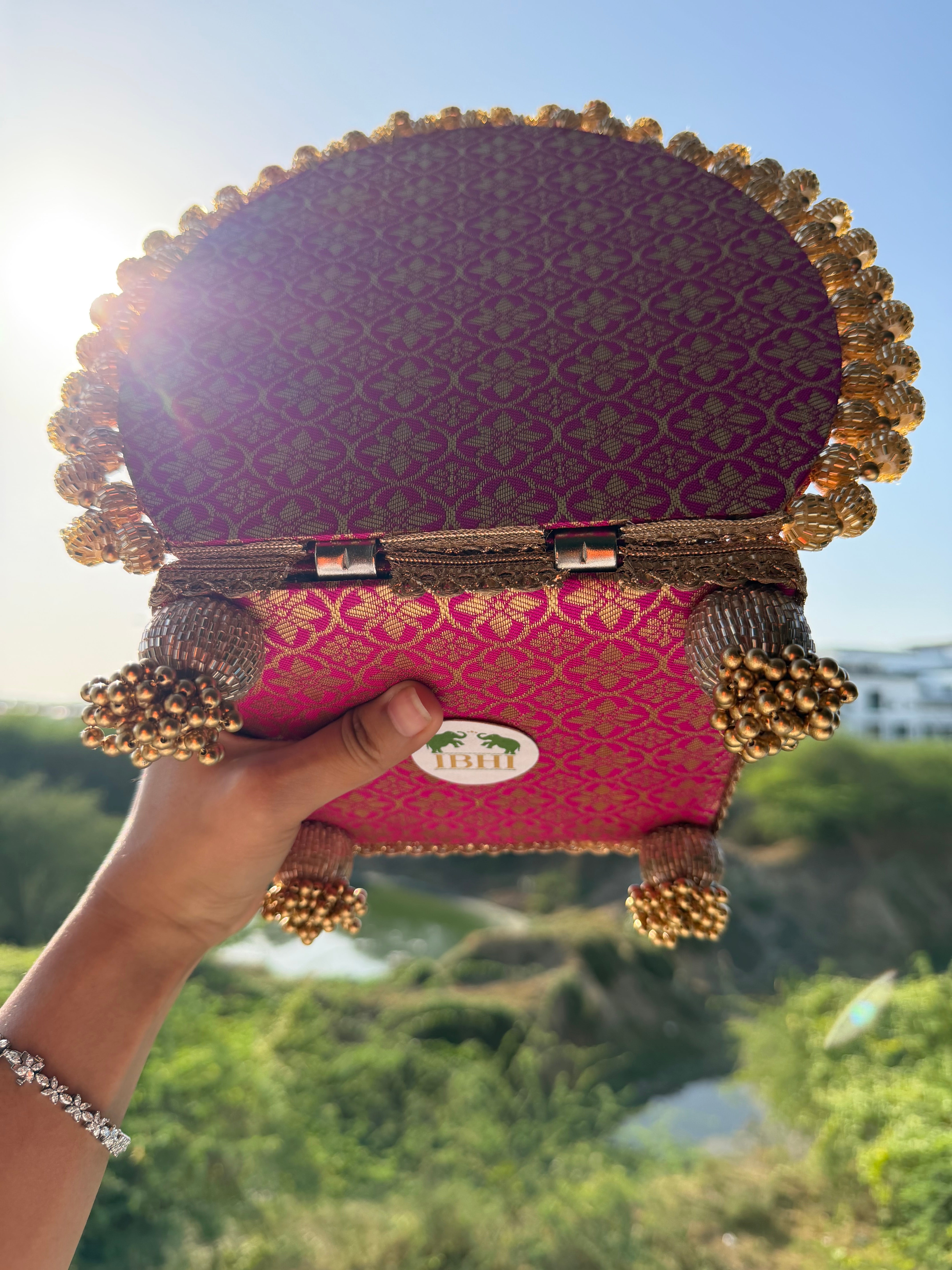 Sejal Detachable Standard Sihasan | Heritage