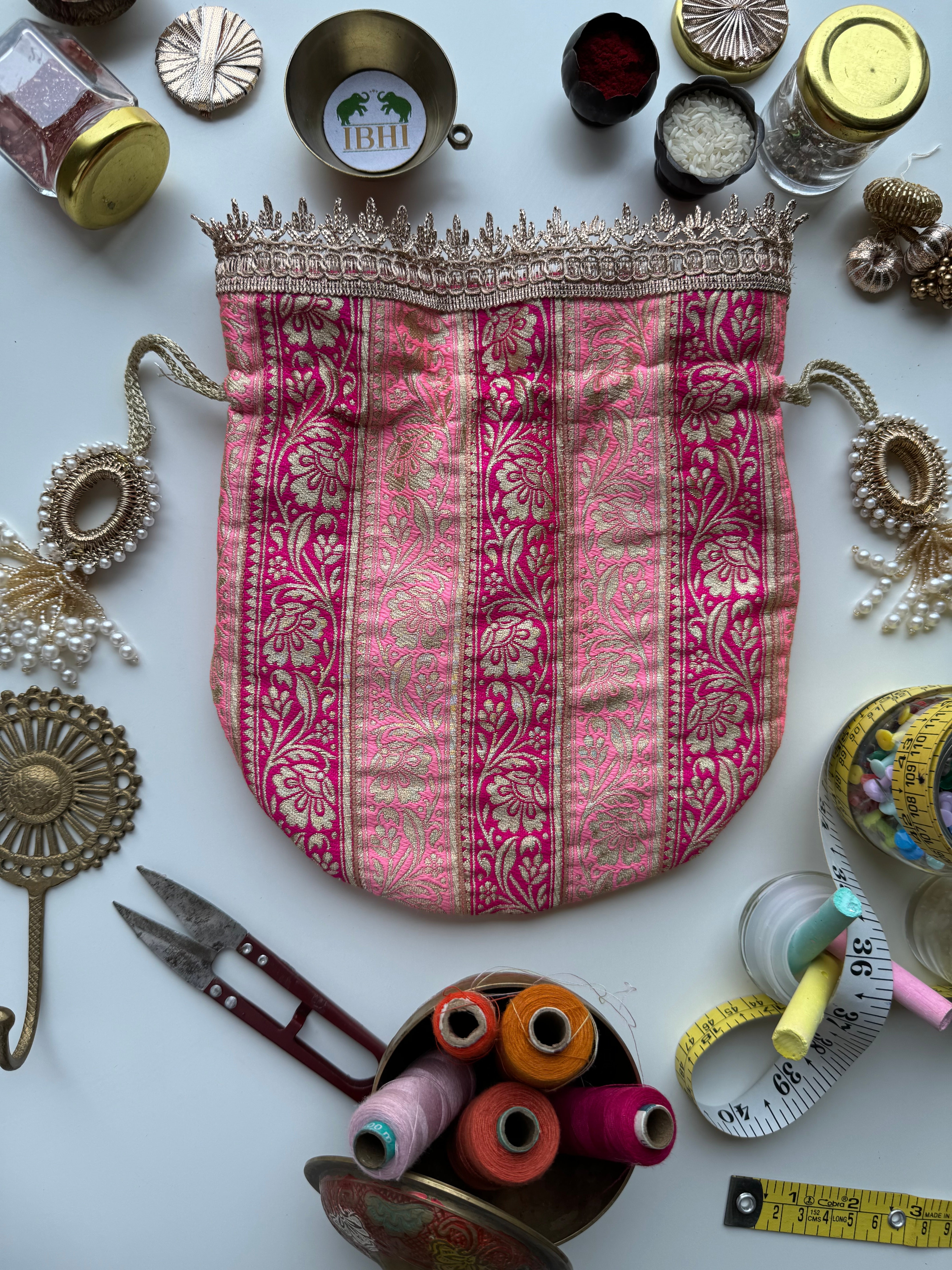 Chandrakala Gulaabi Potli Bag