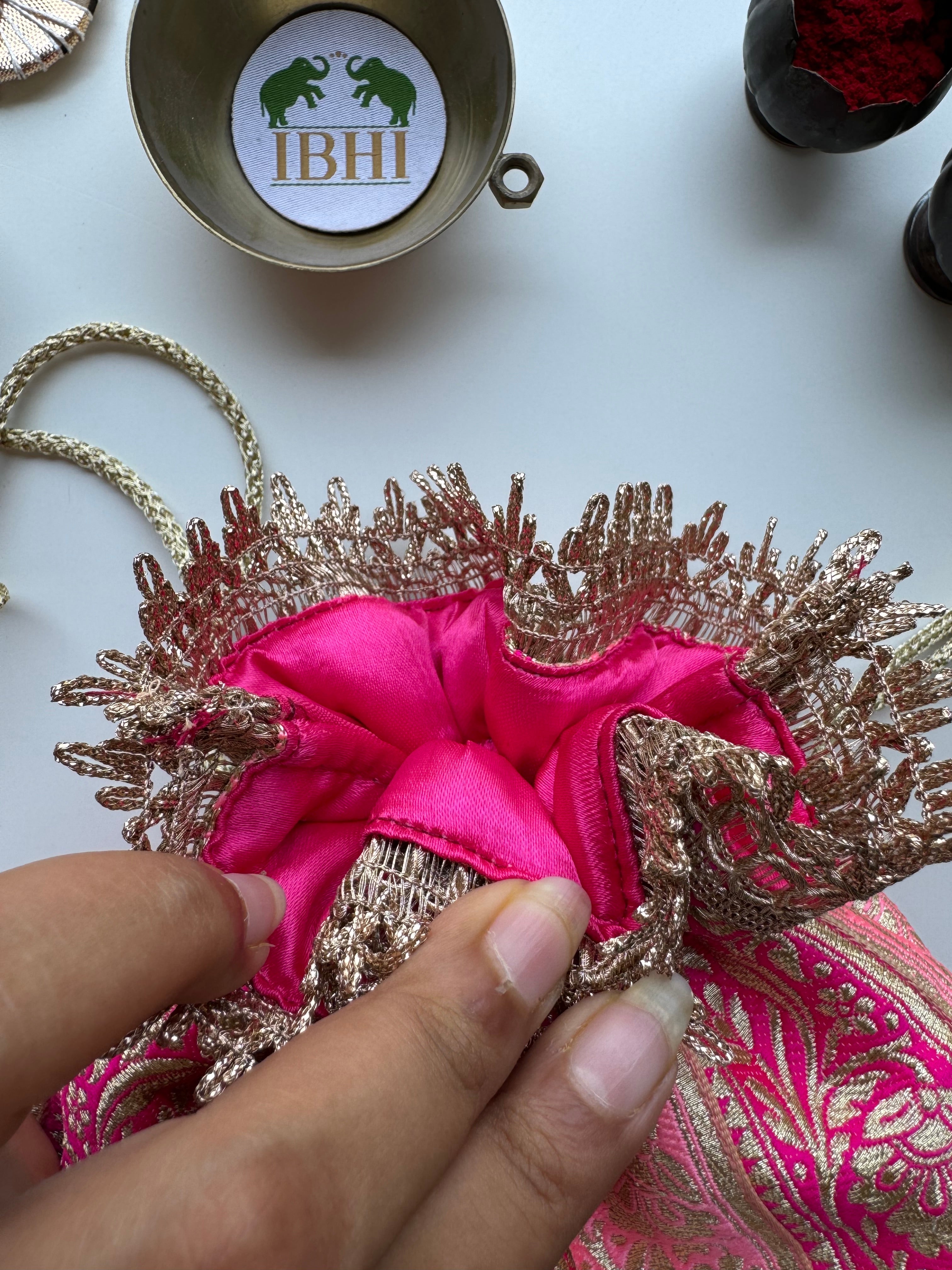 Chandrakala Gulaabi Potli Bag