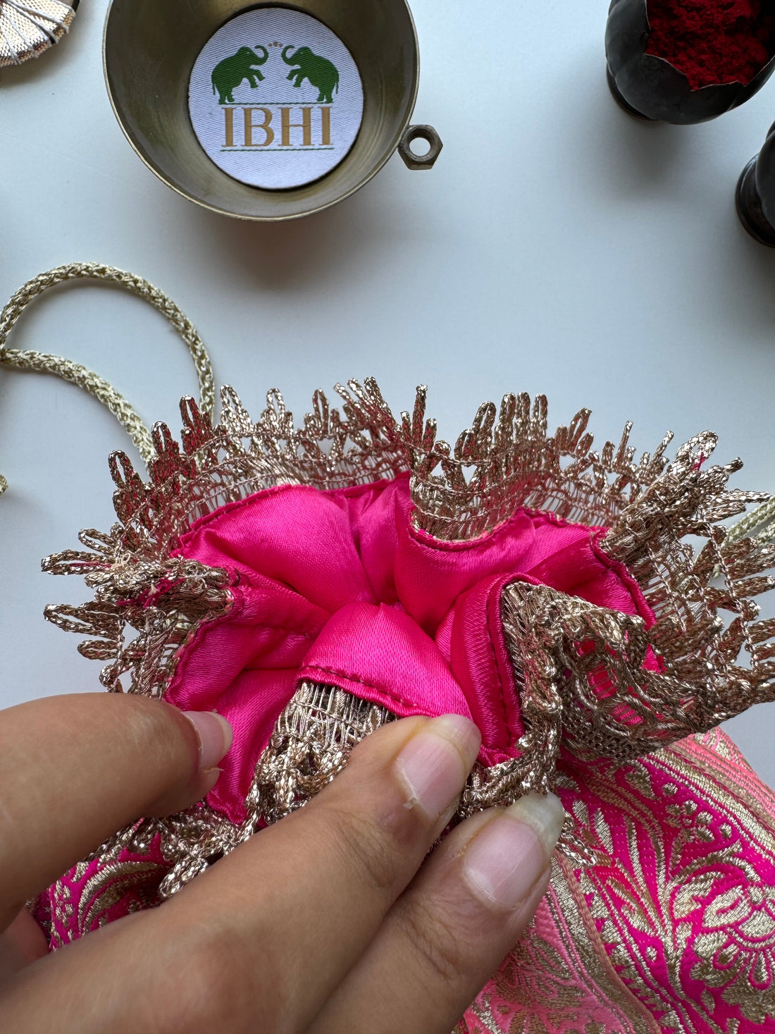 Chandrakala Gulaabi Potli Bag