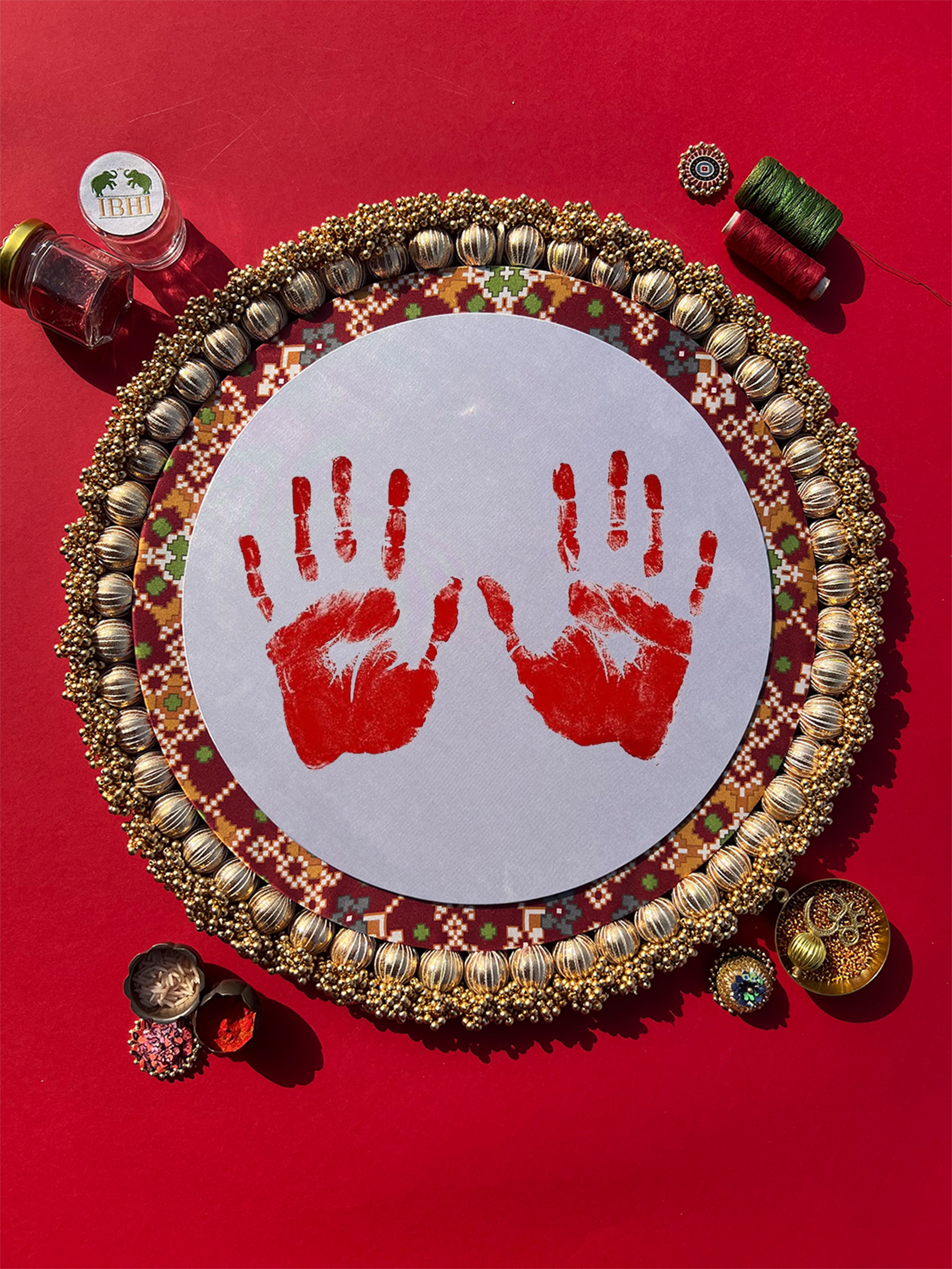 Kumkum Charan Thaal: Manik Laal Navratna Patola