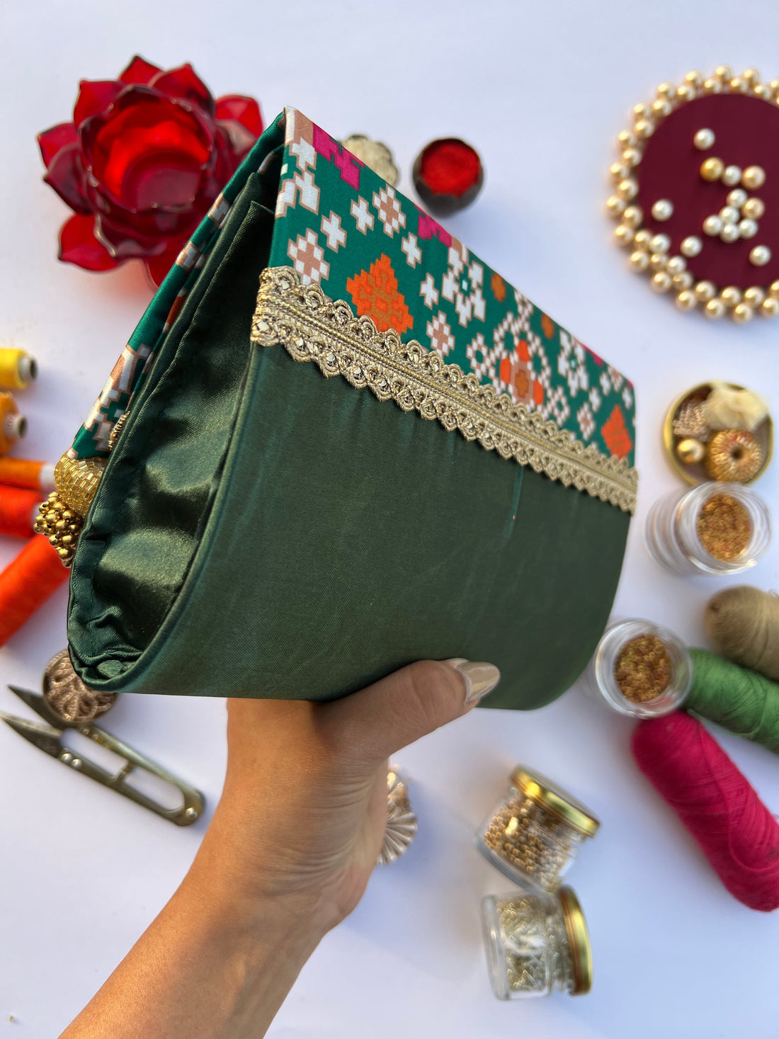 Panna Hara Navratna Patola Clutch