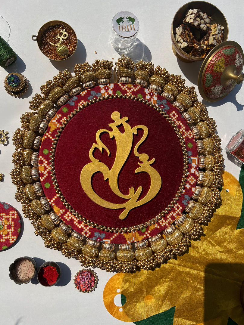 Ganesh Motif Platter + Hanging: Kamal Bandhej + Bottle Green Navratna Patola