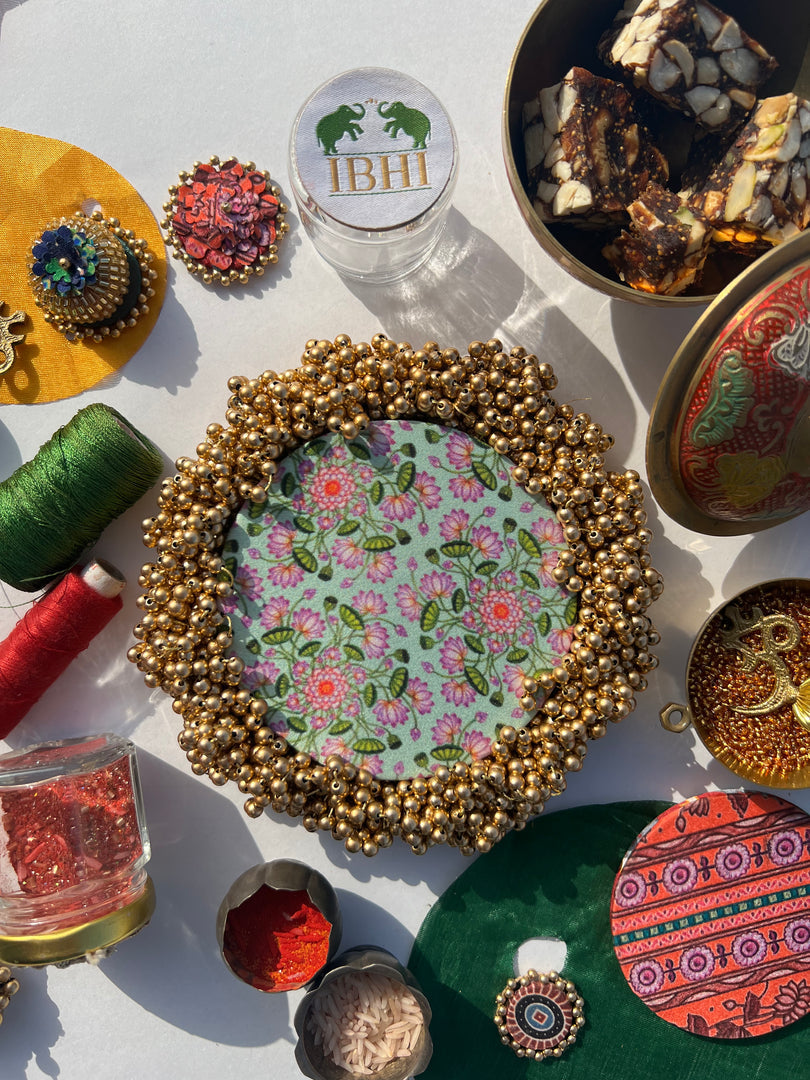 FIFO Platter: Golden Yellow + Maroon Navratna Patola