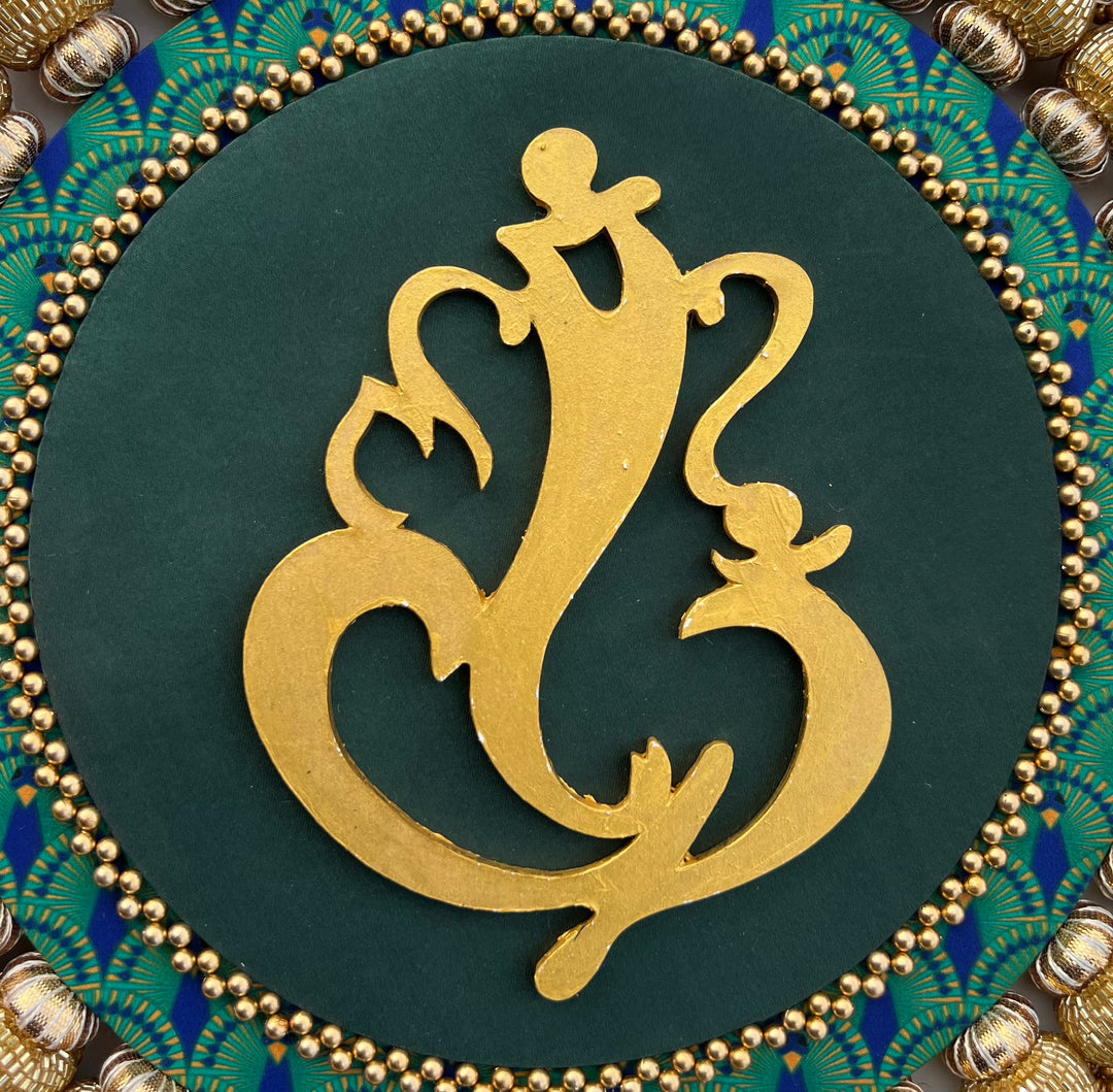 Ganesh Motif Platter + Hanging: Kamal Bandhej + Bottle Green Navratna Patola