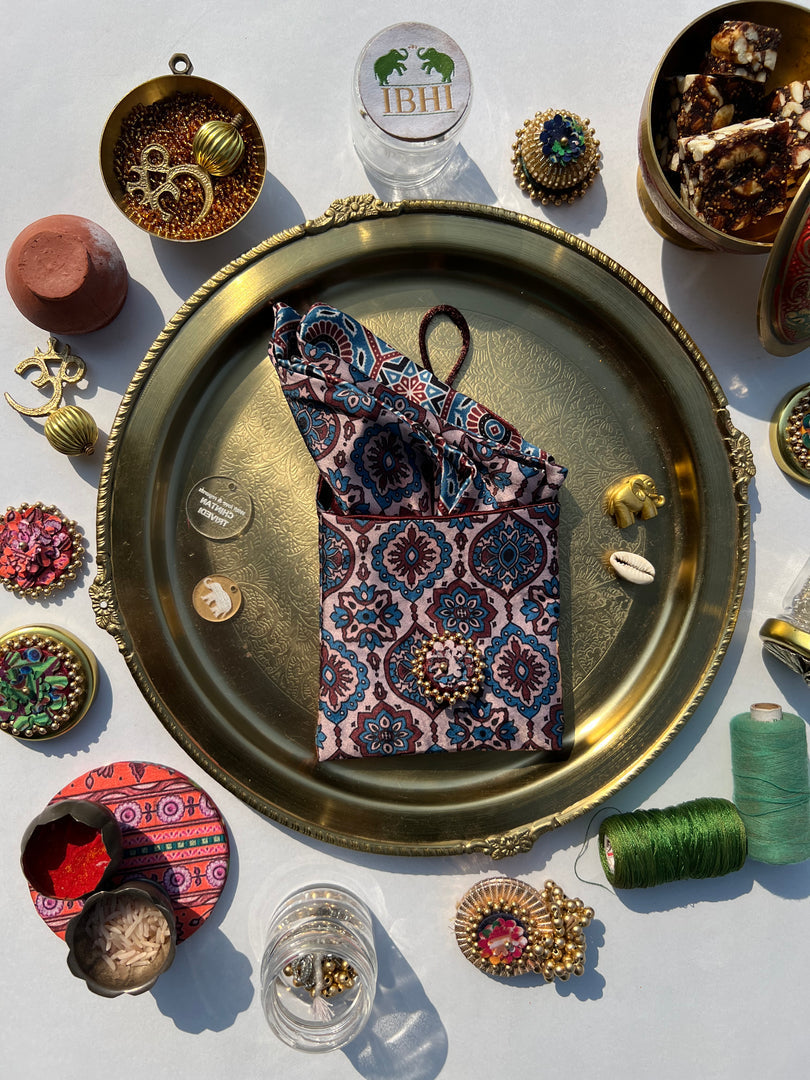 POCKET SQUARE + MINI POUCH: Pink + Orange Navratna Patola