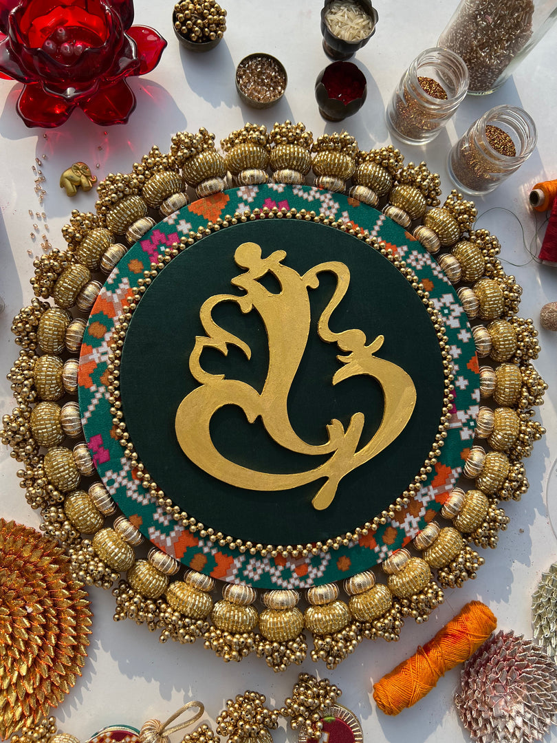 Ganesh Motif Platter + Hanging: Kamal Bandhej + Bottle Green Navratna Patola