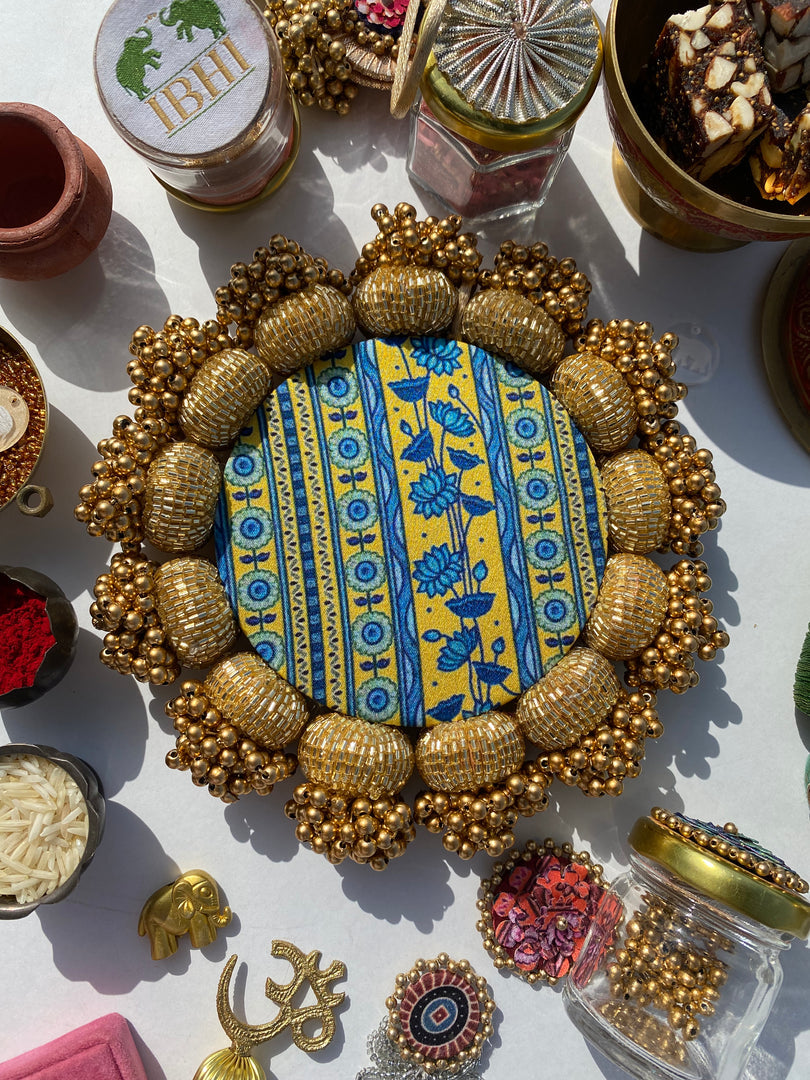 Mandala DIVA DIYA Platter: Solid Vermillion + Vermillion Congruous Divine Pichwai