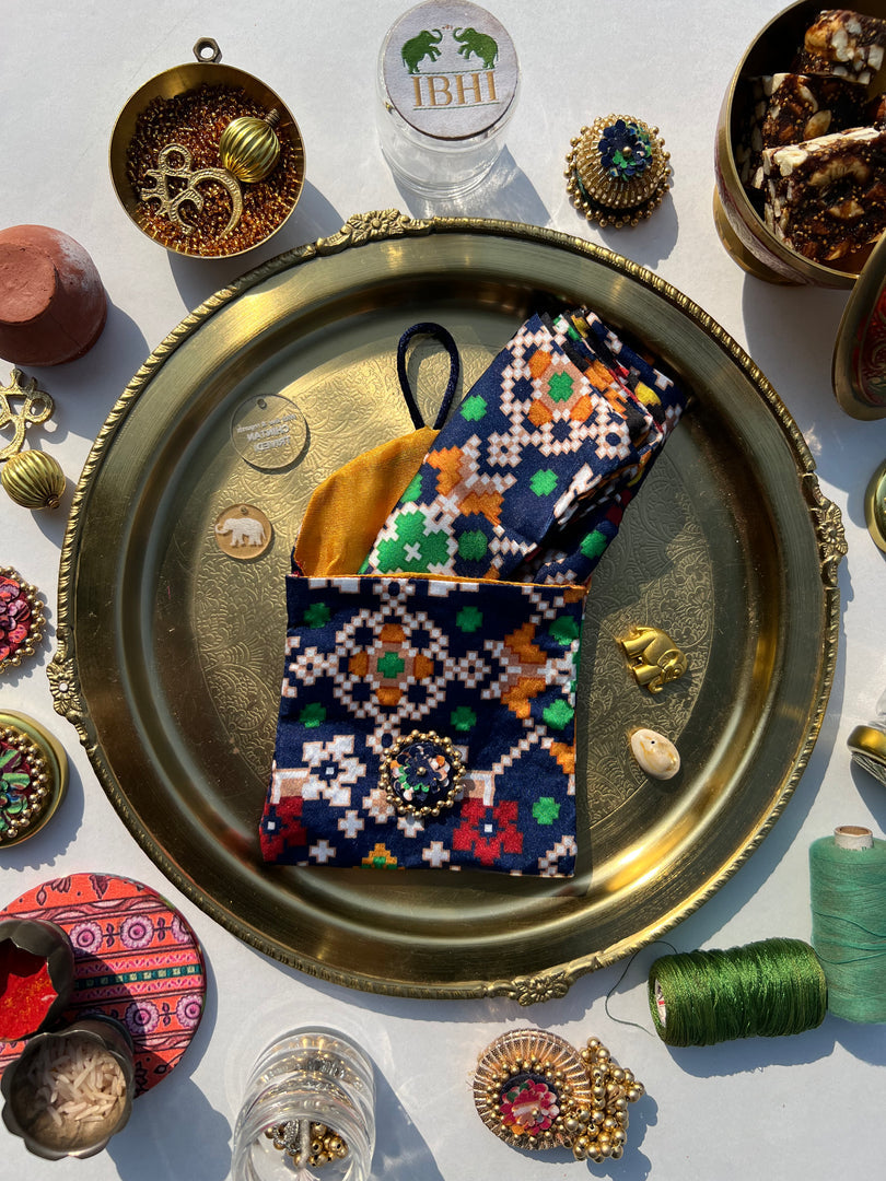 POCKET SQUARE + MINI POUCH: Pink + Orange Navratna Patola