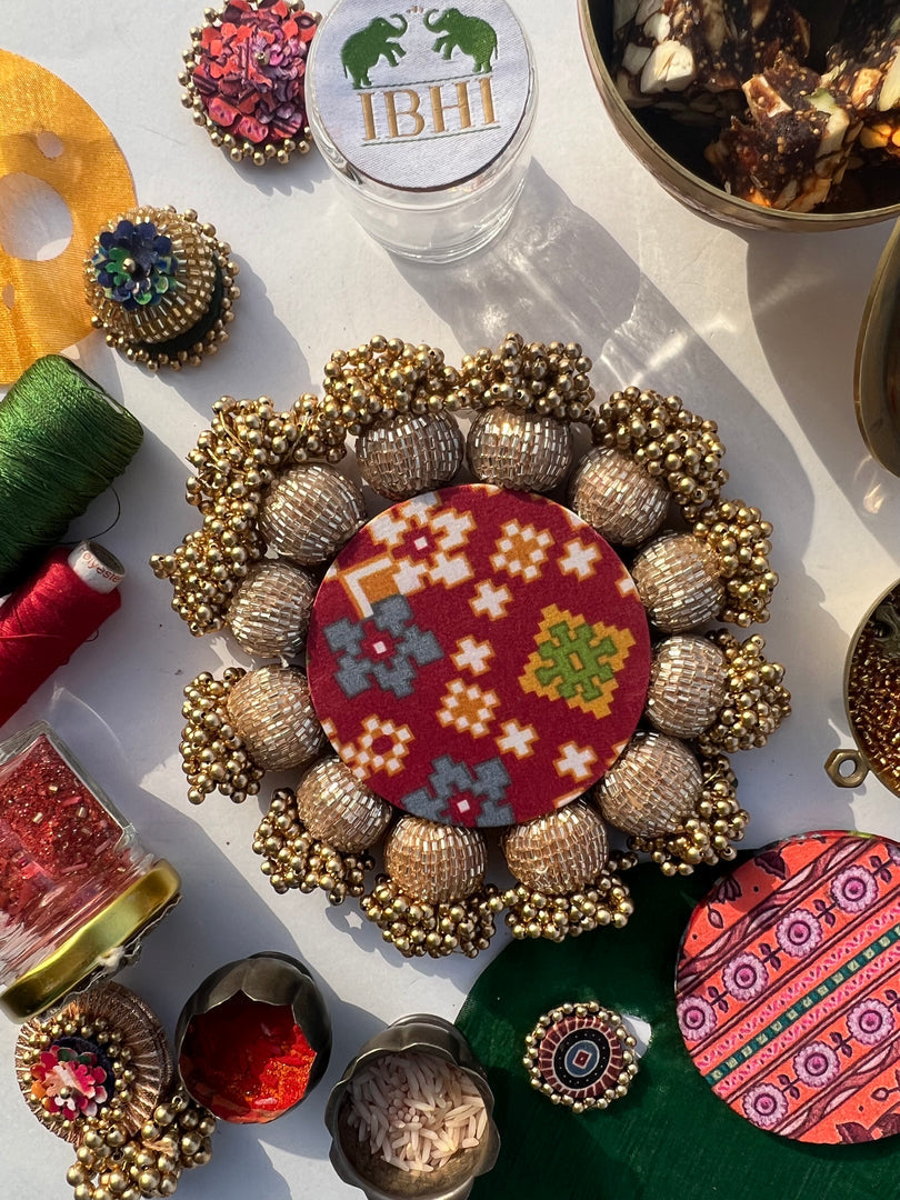 Spherical Mini Platter: Flare Mor Bani Thangat Kare + Pastel Pistachio Inflorescence Divine Pichwai
