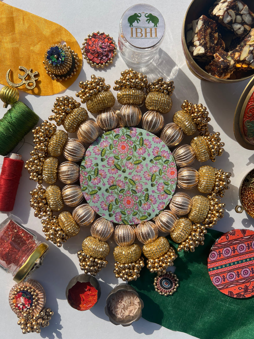 Teardrop Platter: Mirror + Vermillion Congruous Divine Pichwai