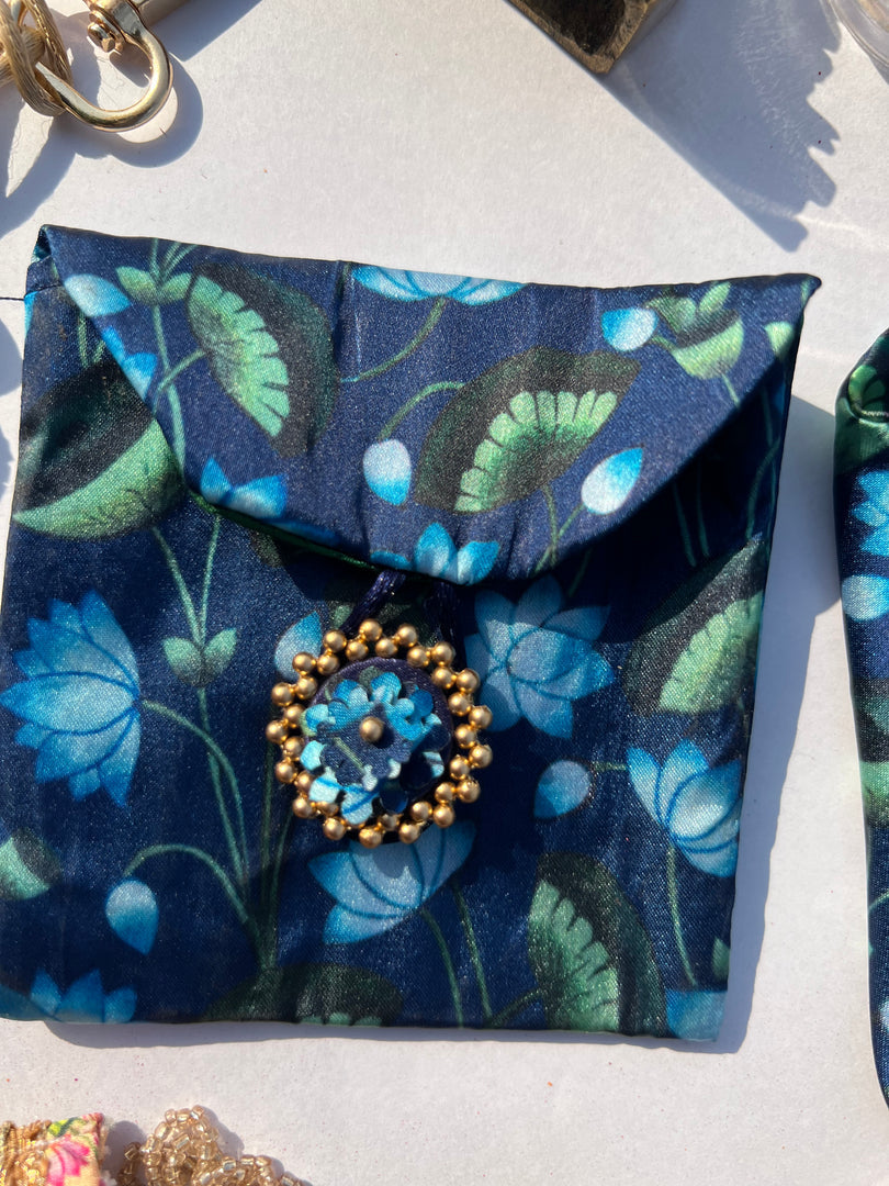 POCKET SQUARE + MINI POUCH: Pink + Orange Navratna Patola