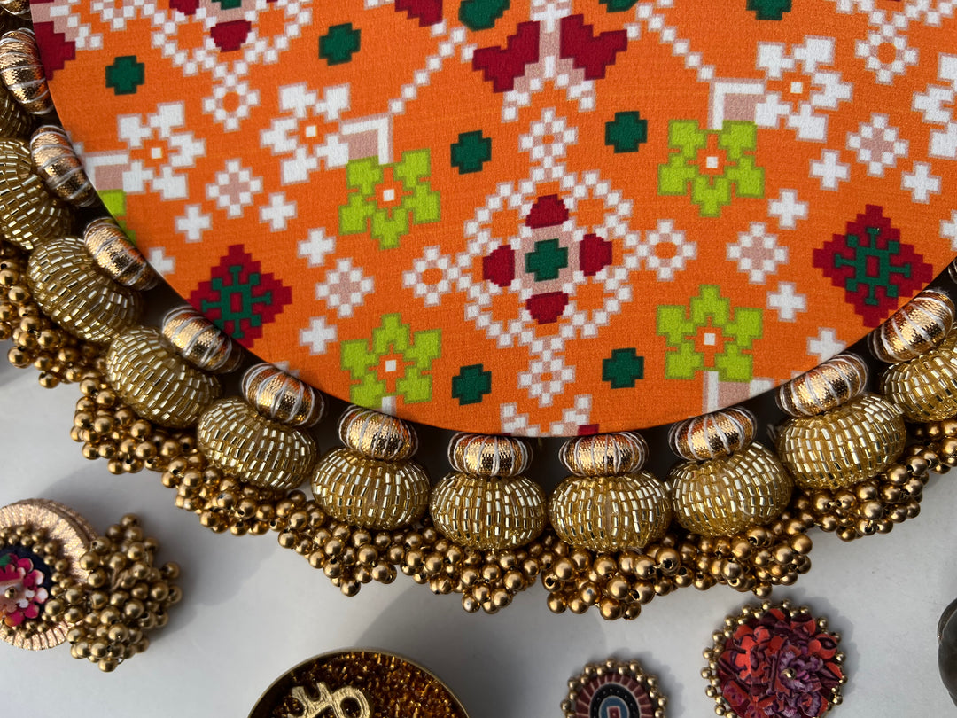 Ganesh Motif Platter + Hanging: Kamal Bandhej + Bottle Green Navratna Patola