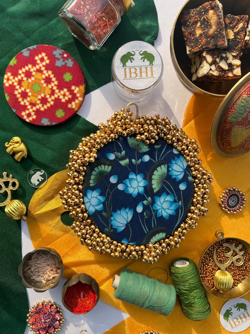 FIFO Platter: Golden Yellow + Maroon Navratna Patola