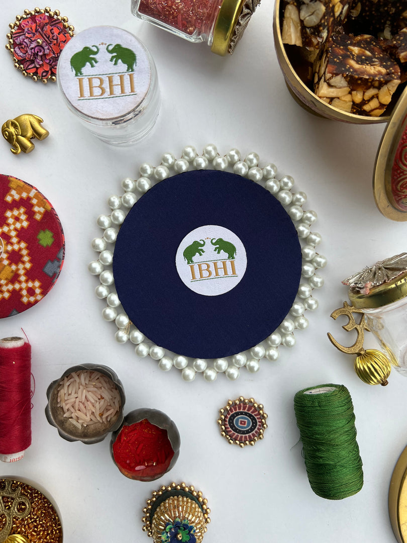 Pearl Beaded Pallet: Idiosyncratic Divine Pichwai