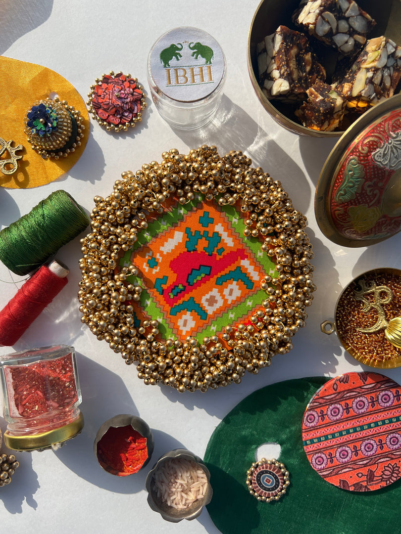 FIFO Platter: Golden Yellow + Maroon Navratna Patola