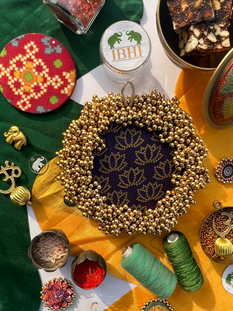 FIFO Platter: Golden Yellow + Maroon Navratna Patola