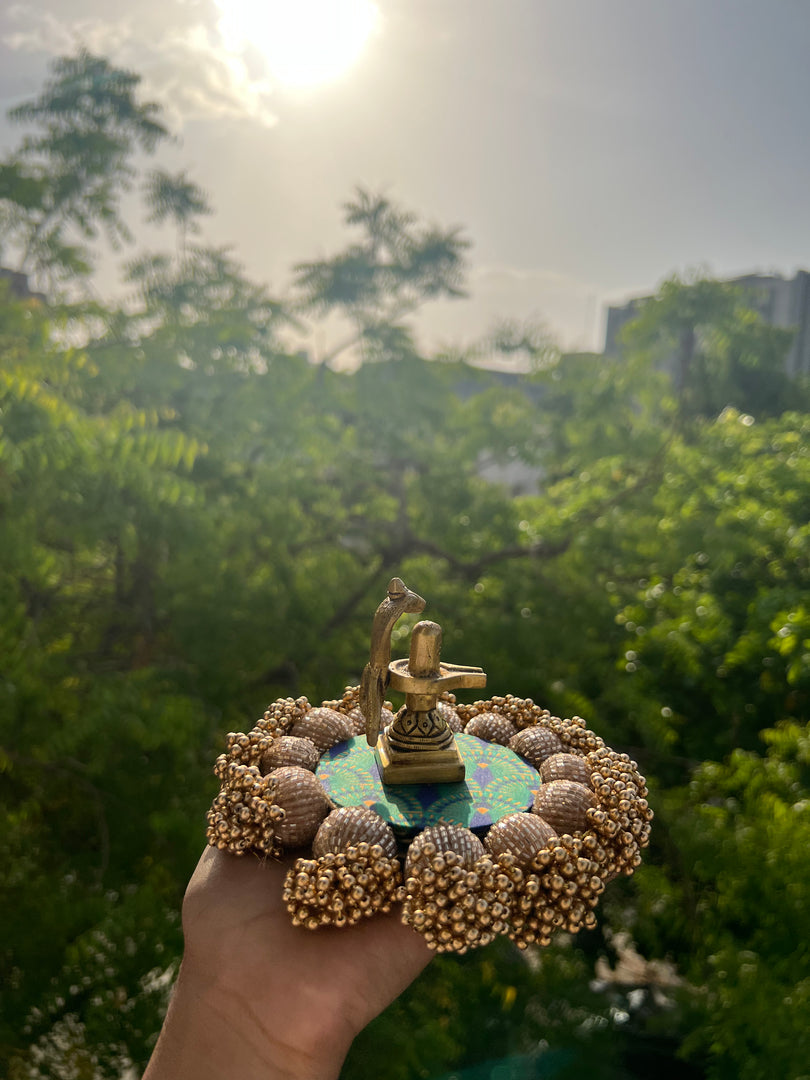 Spherical Mini Platter: Quill Mor Bani Thangat Kare + Bottle Green Navratna Patola