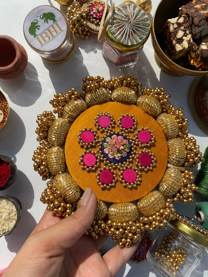 Mandala DIVA DIYA Platter: Solid Vermillion + Vermillion Congruous Divine Pichwai