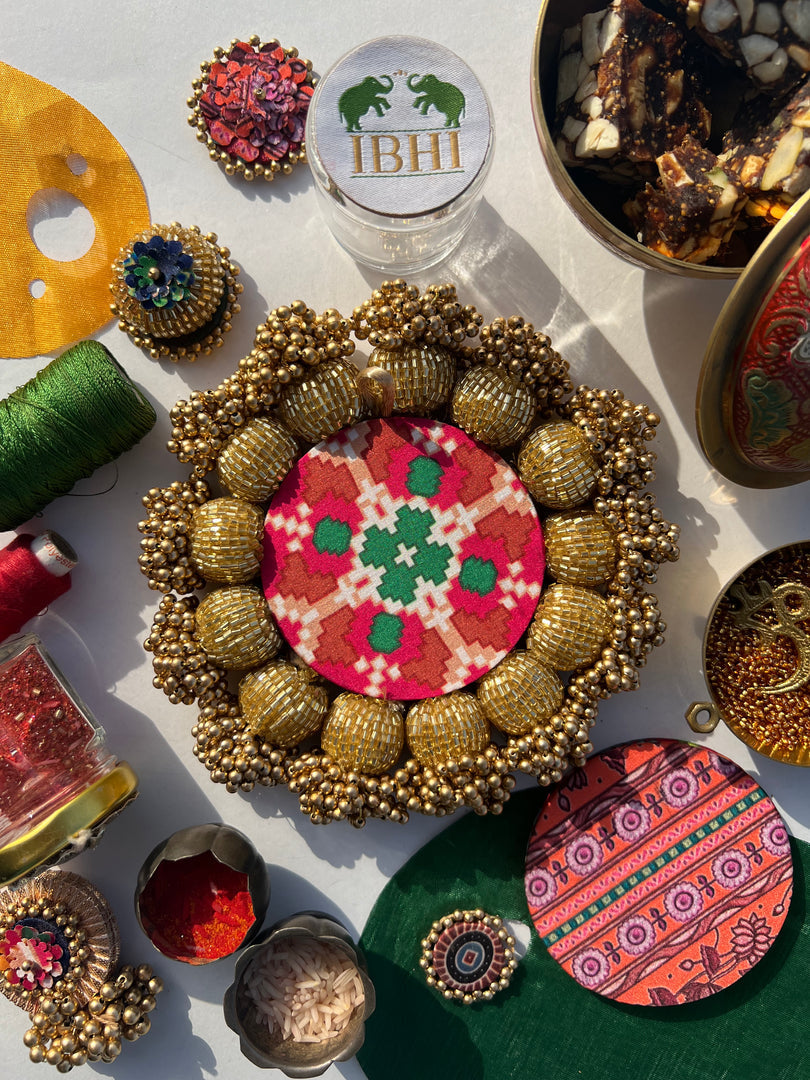Spherical Mini Platter: Quill Mor Bani Thangat Kare + Bottle Green Navratna Patola