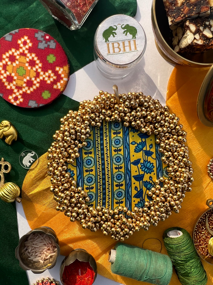 FIFO Platter: Golden Yellow + Maroon Navratna Patola
