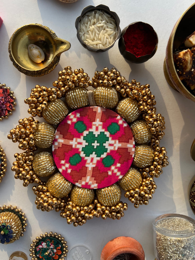 Spherical Mini Platter: Quill Mor Bani Thangat Kare + Bottle Green Navratna Patola