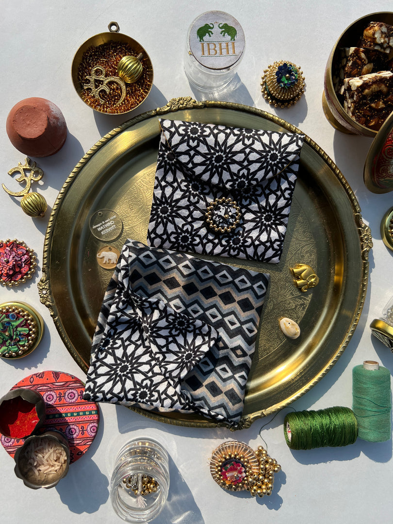 POCKET SQUARE + MINI POUCH: Pink + Orange Navratna Patola
