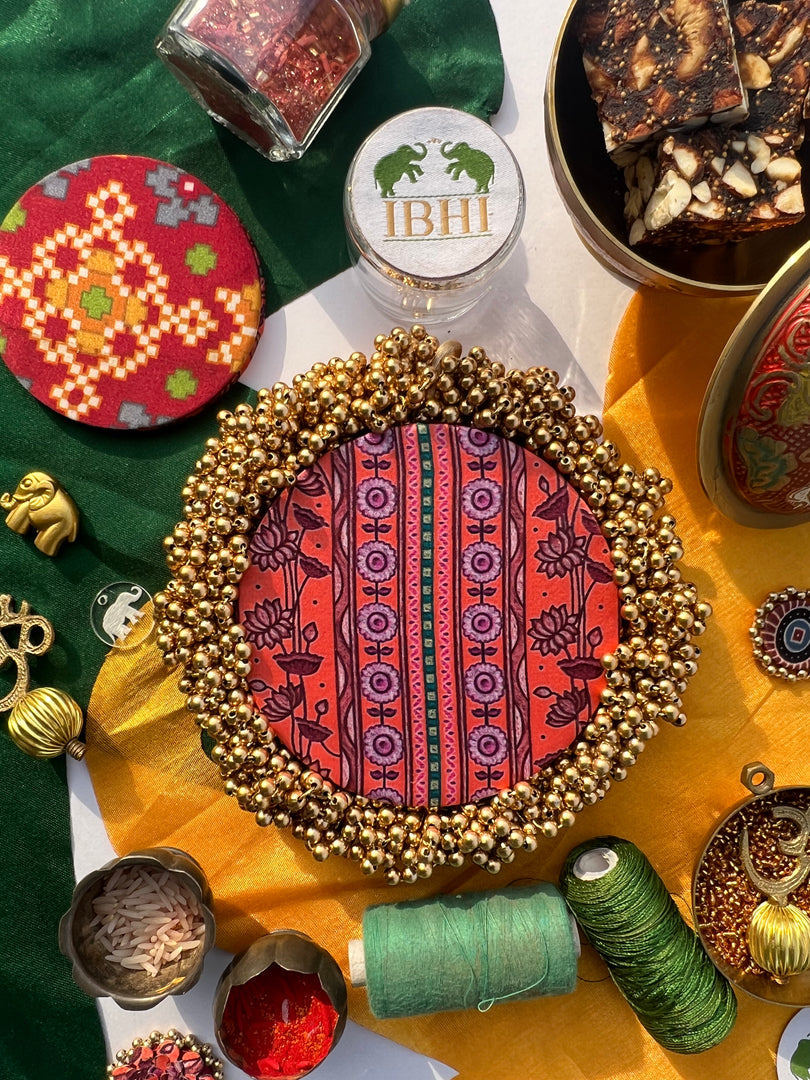 FIFO Platter: Golden Yellow + Maroon Navratna Patola