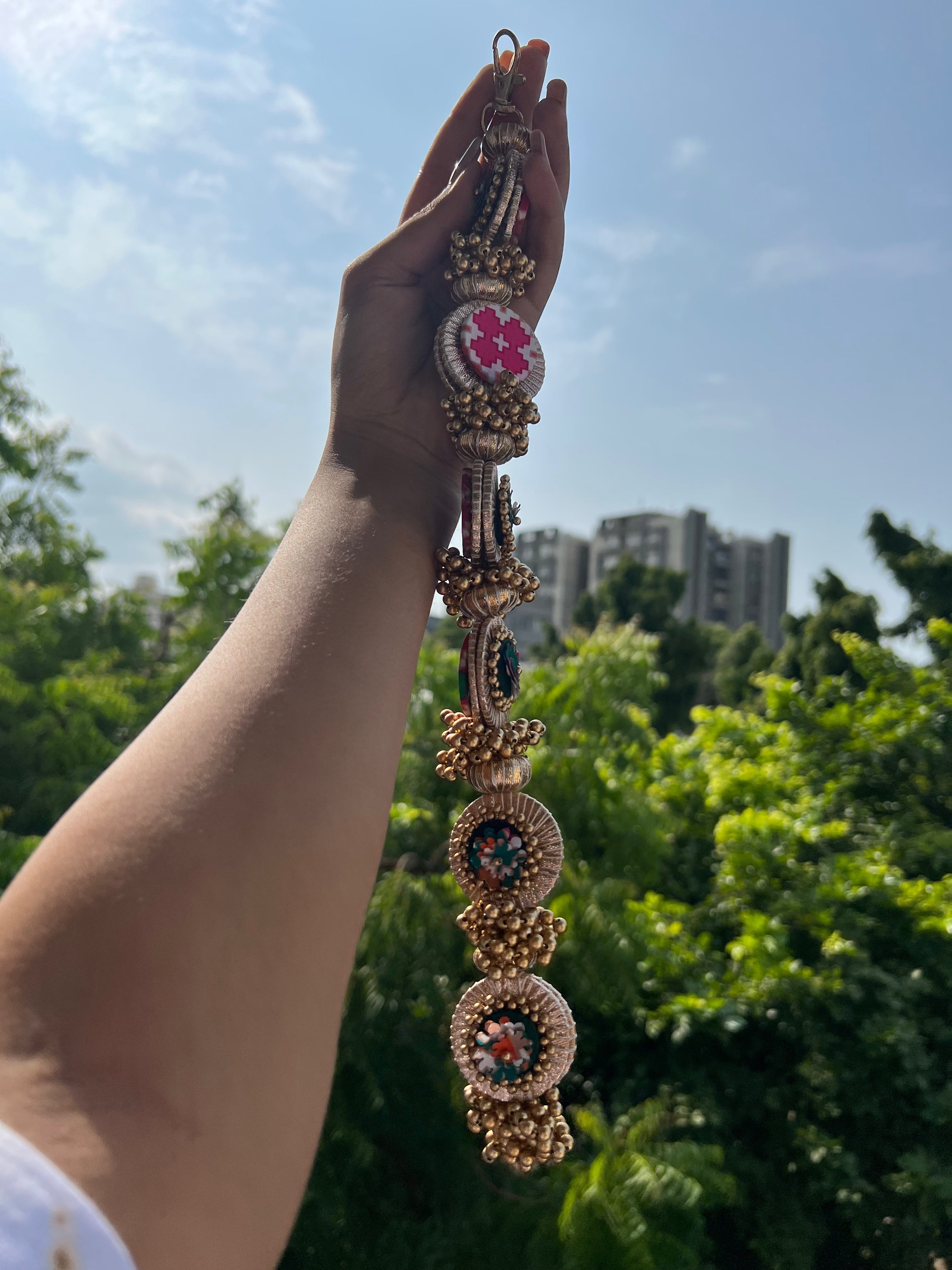 Melow Melodrama Bottle Green + Pink Navratna Patola Classic Lumba Side hanging- Mini