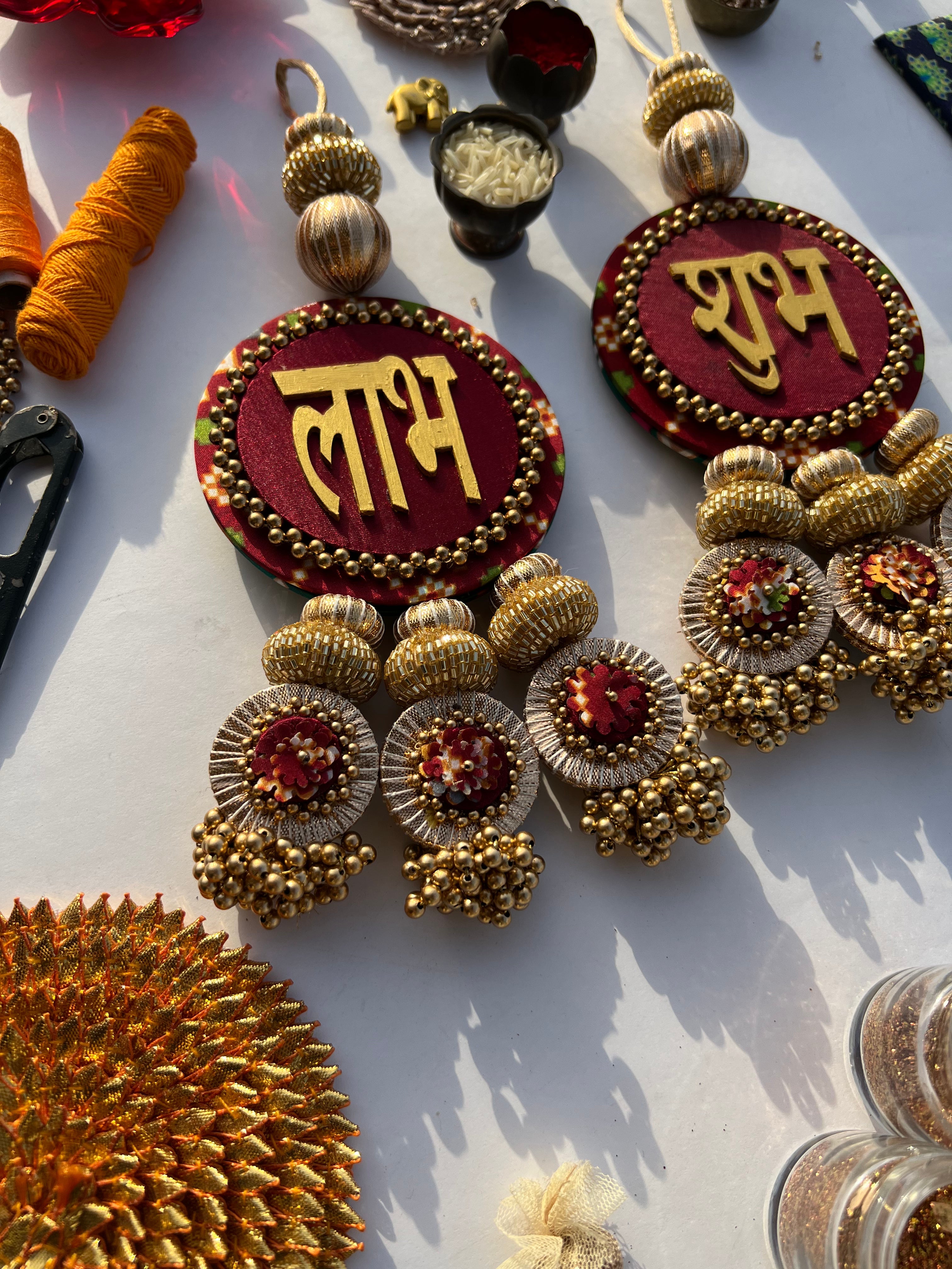 Neeti Roop (नीति रूप) – Maroon & Green Navratna Patola Shubh Labh
