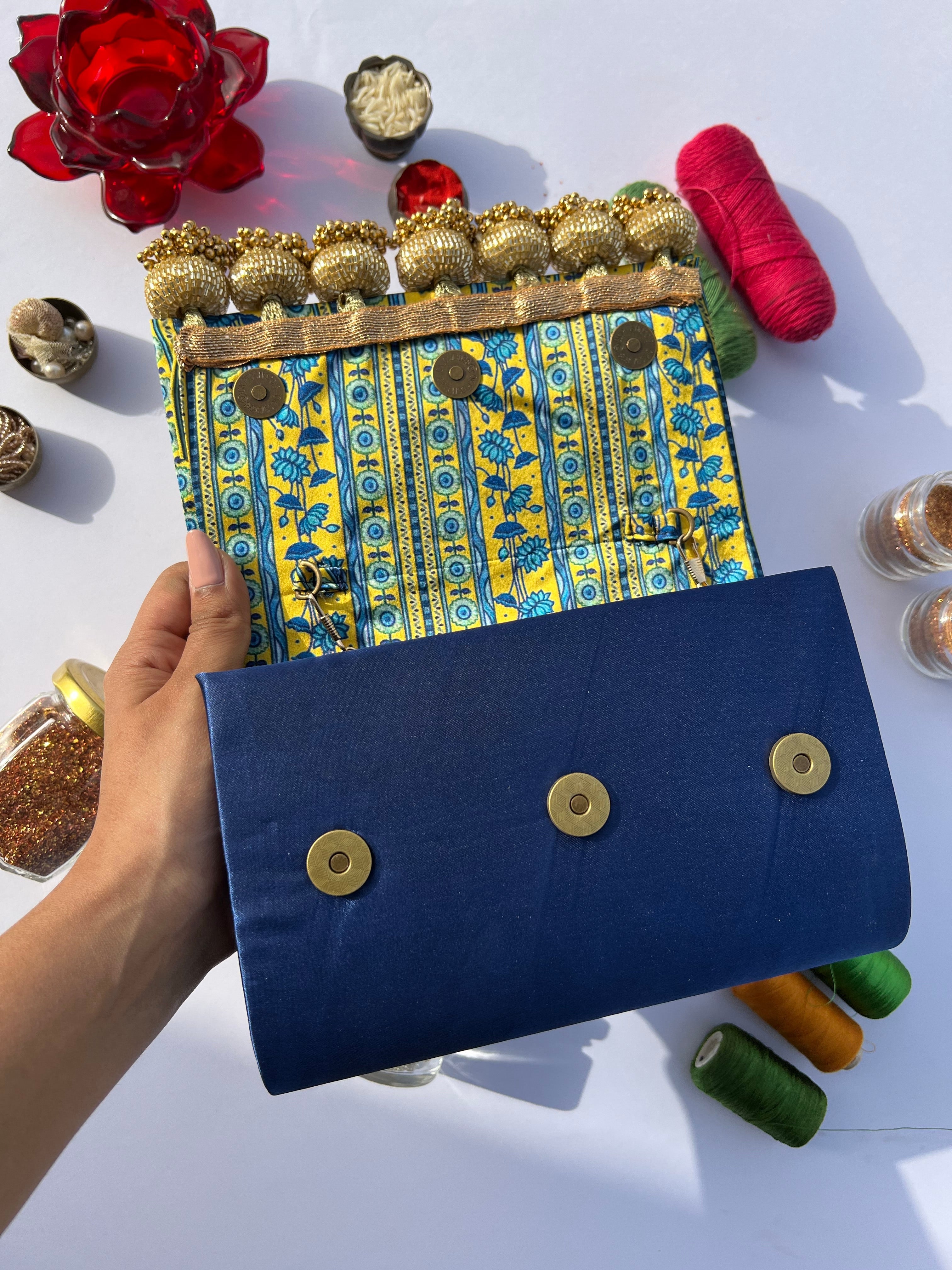 Nalinlata Clutch