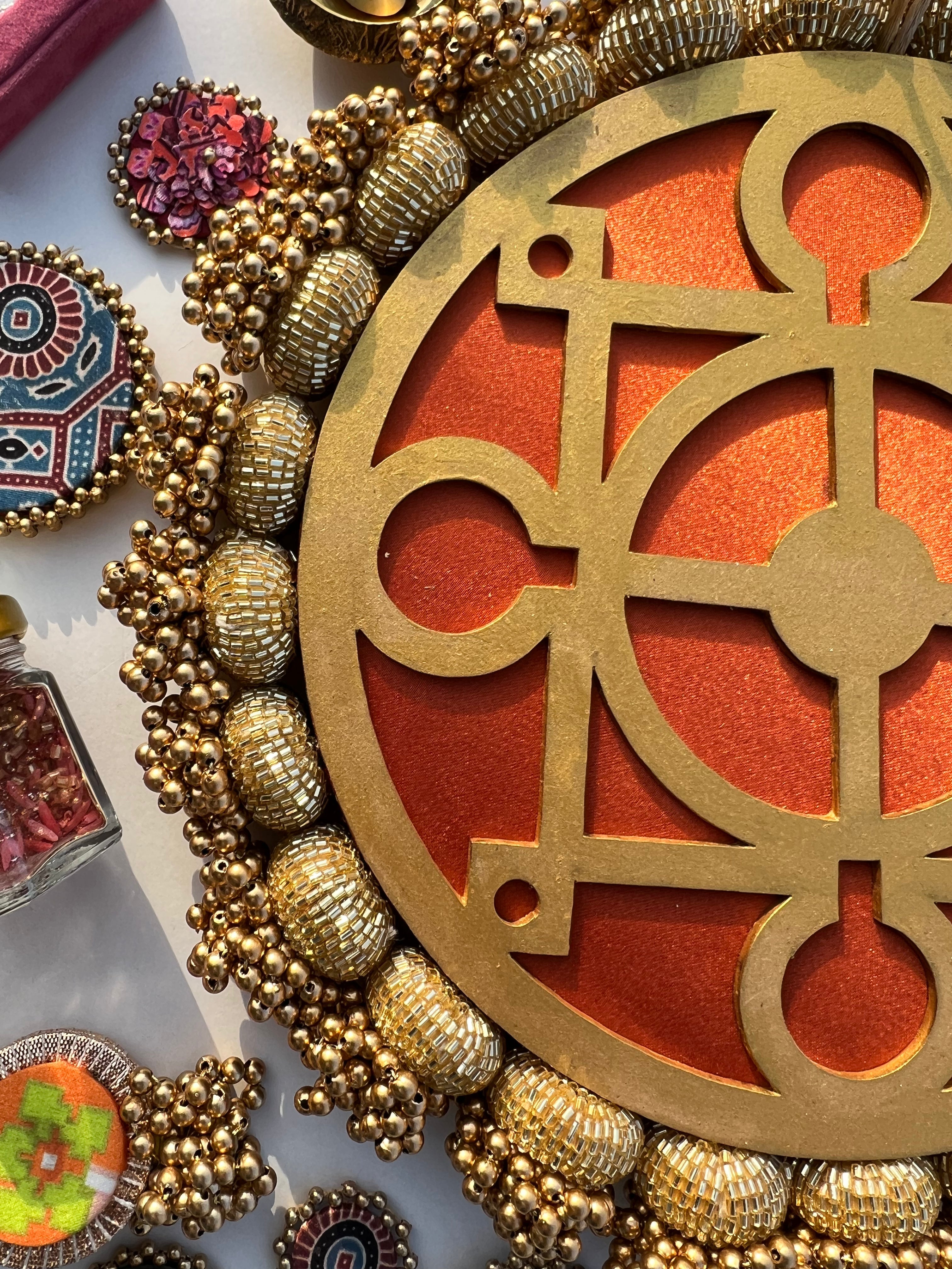 Aakriti Mini Rangoli & Festive Platter