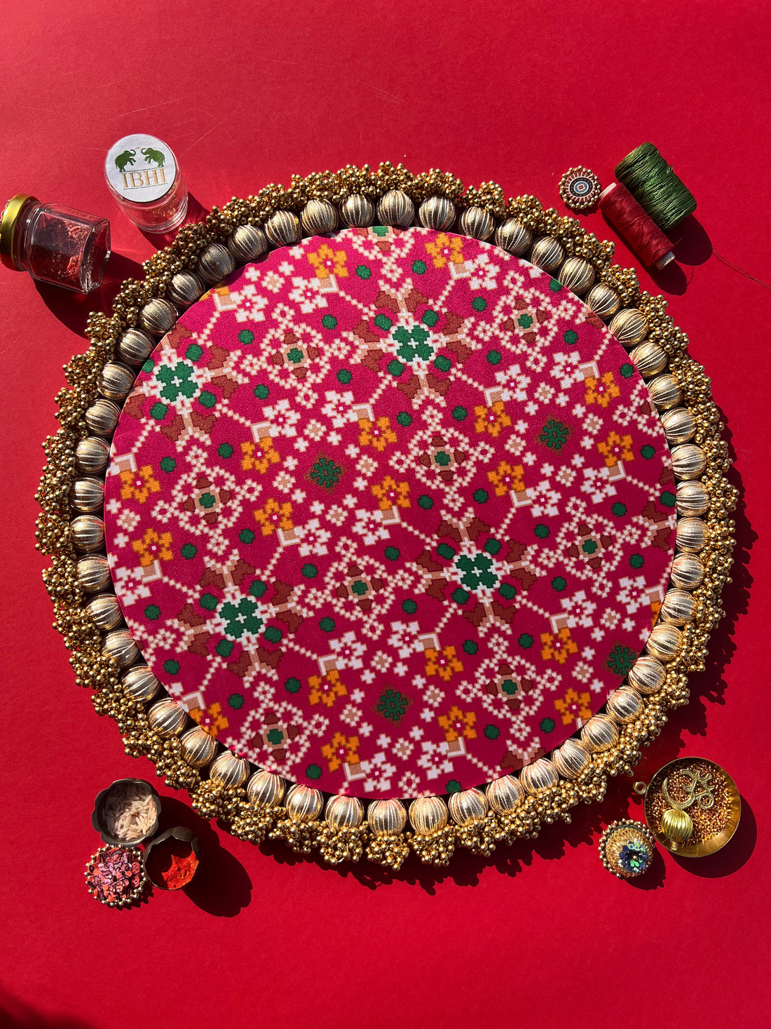 Kumkum Charan Thaal: Gulaabi Navratna Patola