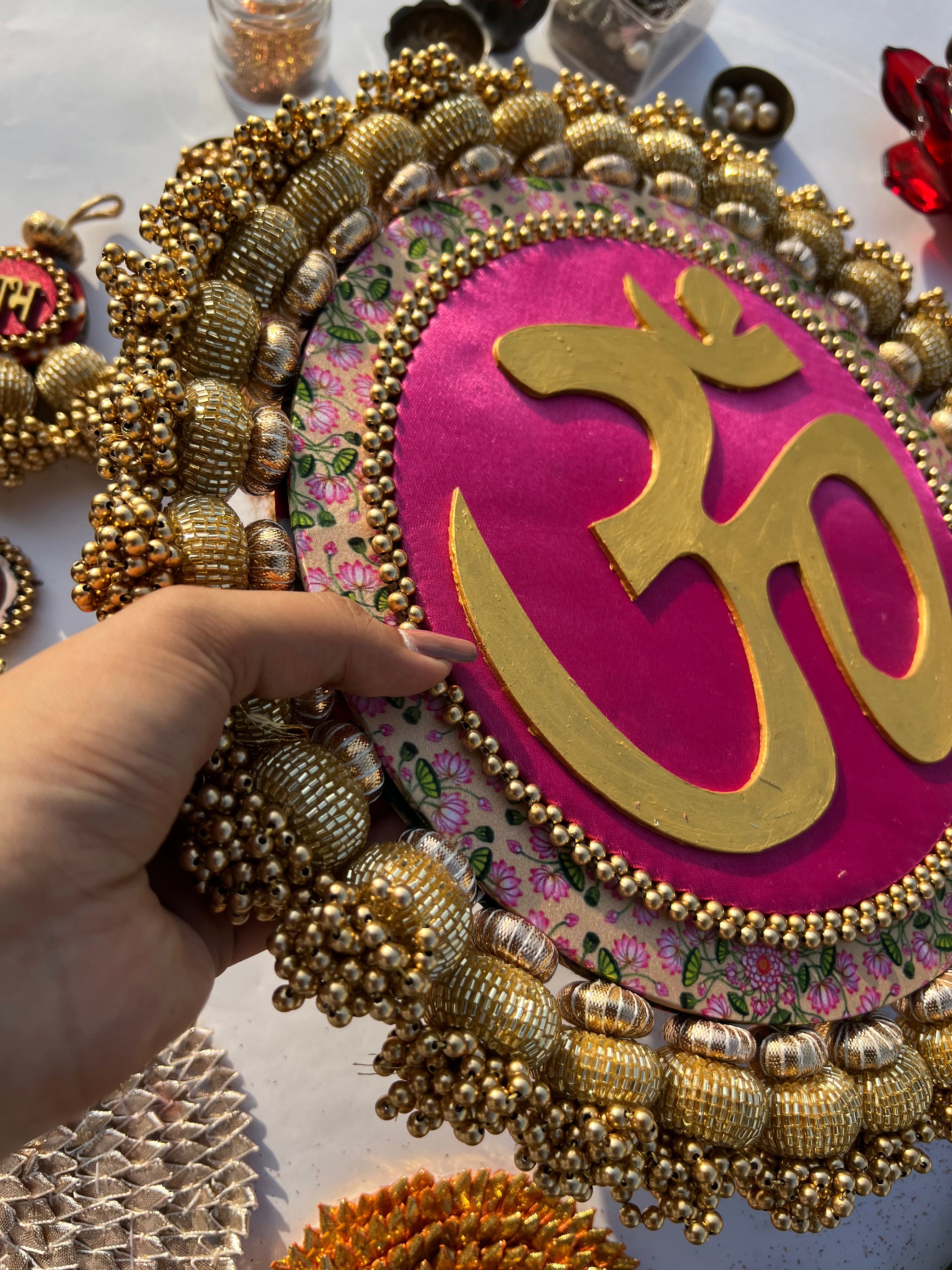 OM  Motif Platter + Hanging: OG Inflorescence & Bottle Green Navratna Patola