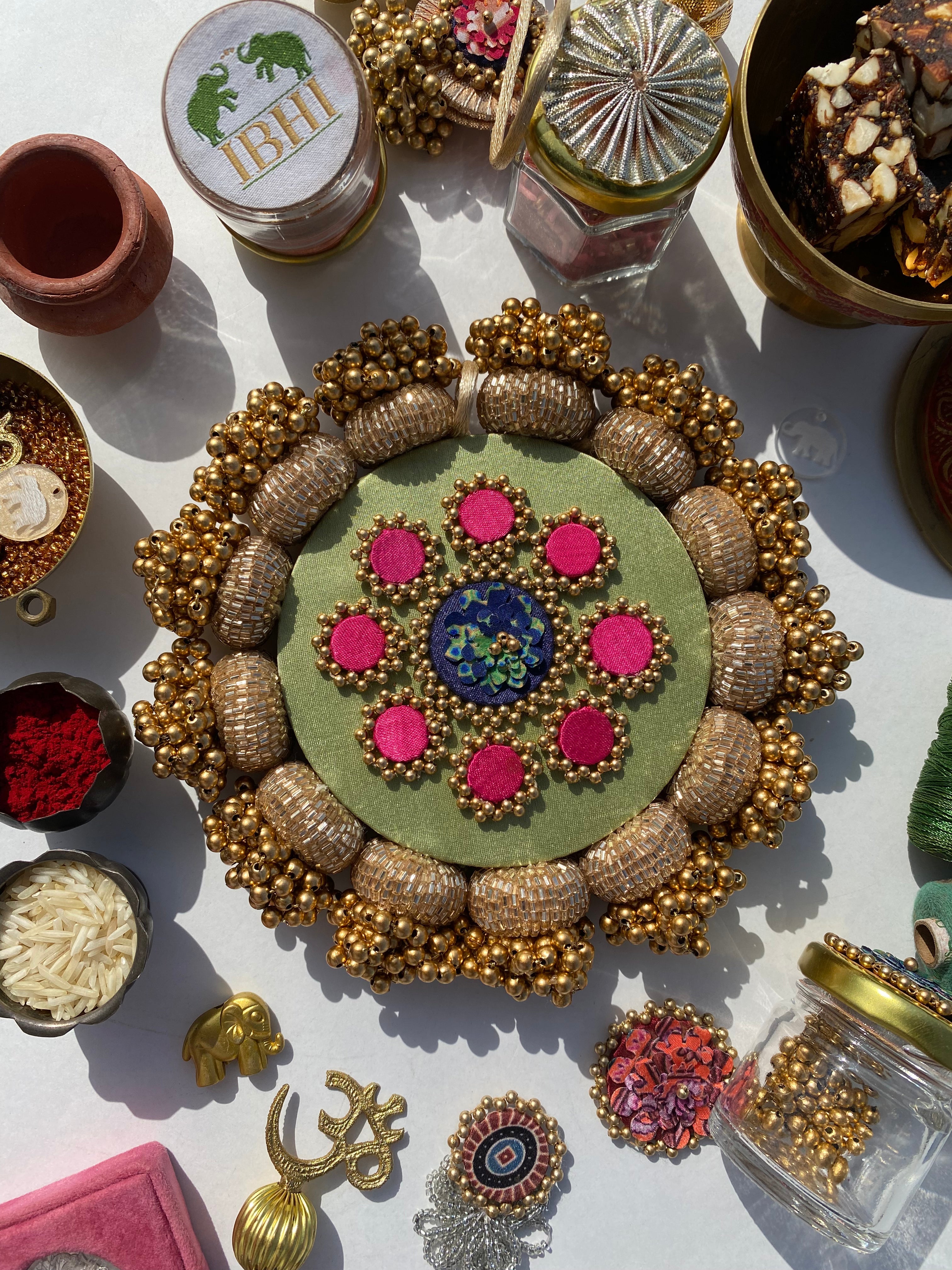 Mandala DIVA DIYA Pallet: Solid Pastel Pistachio + Pastel Pistachio Inflorescence  Divine Pichwai