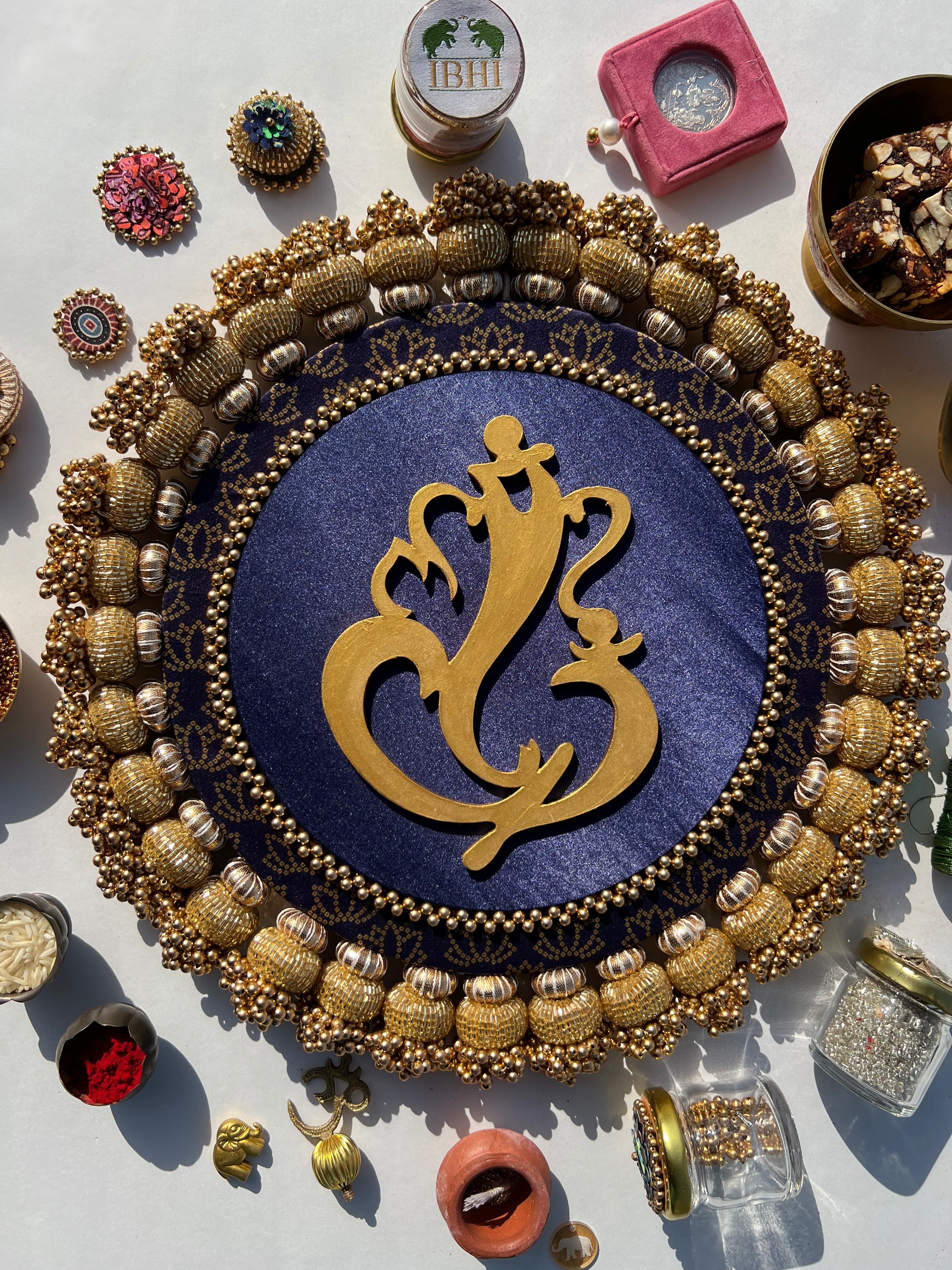 Ganesh Motif Platter + Hanging: Kamal Bandhej + Bottle Green Navratna Patola
