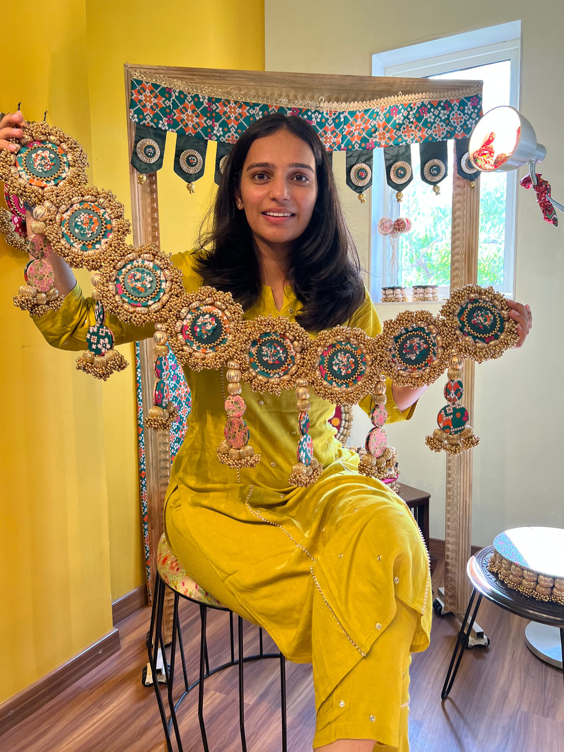 Varnika Chanchal Toran