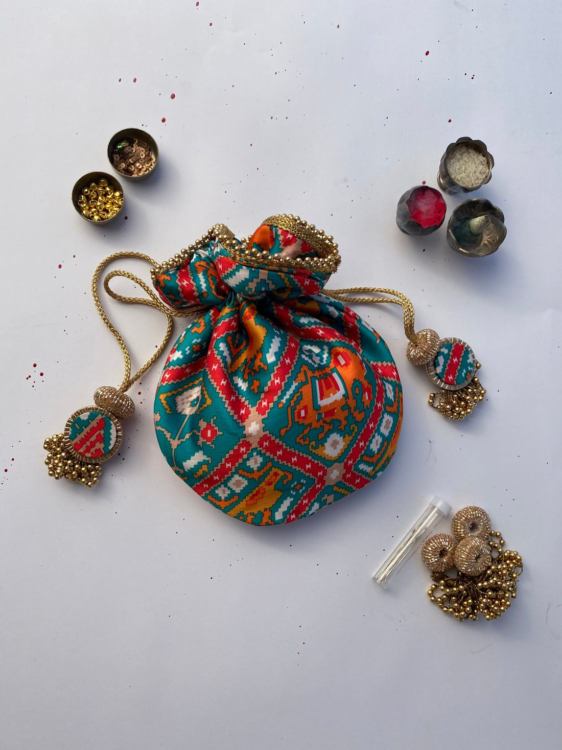 Go-Green Rakhi Ensemble