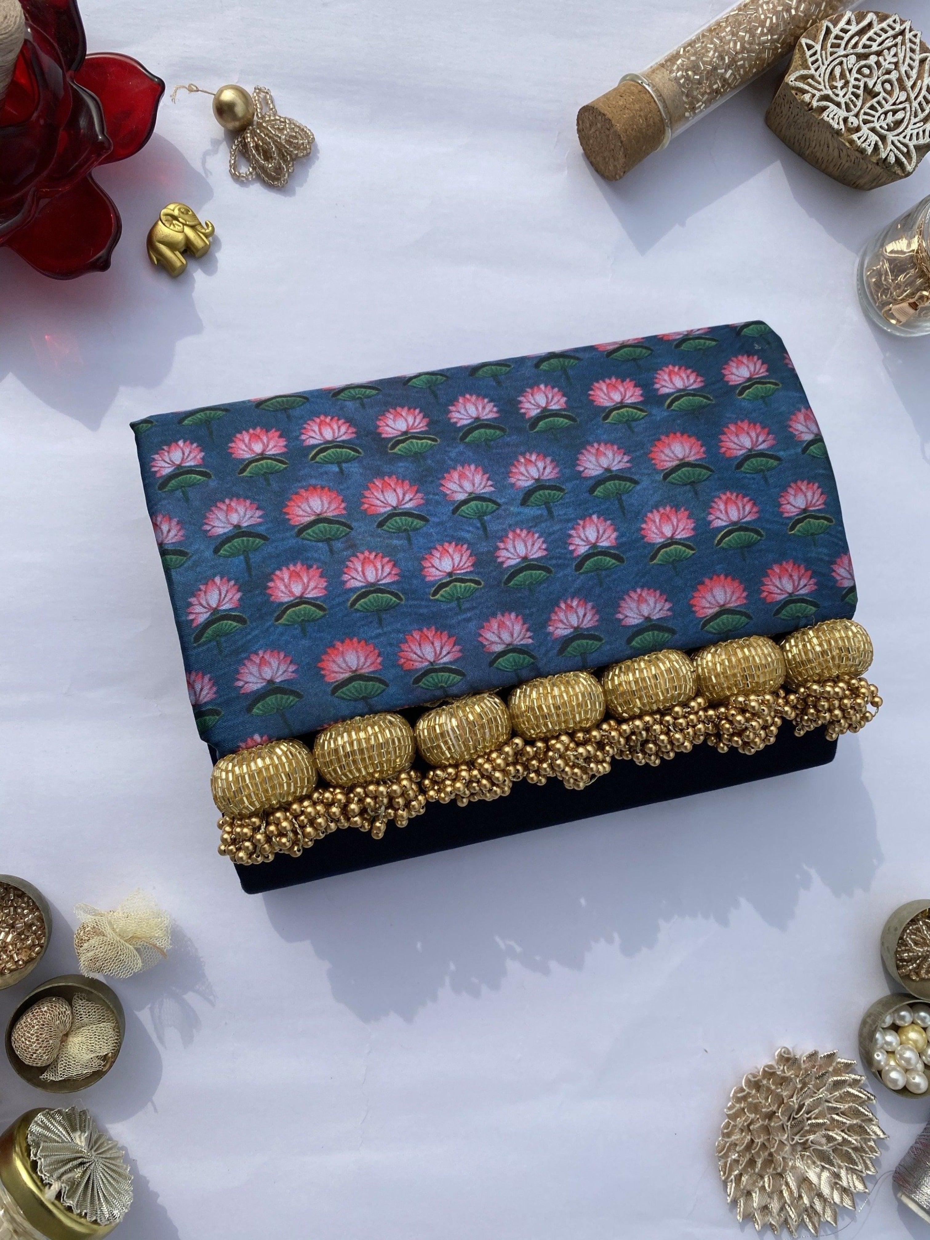 Kamal Baag Clutch
