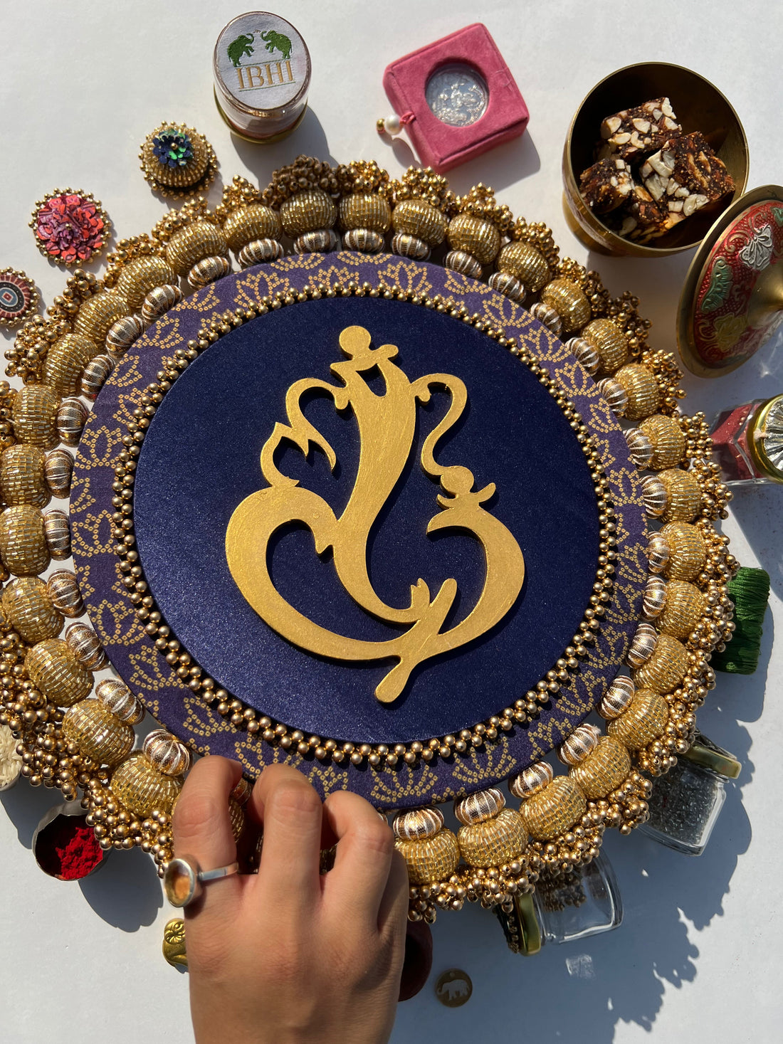 Ganesh Motif Platter + Hanging: Kamal Bandhej + Bottle Green Navratna Patola