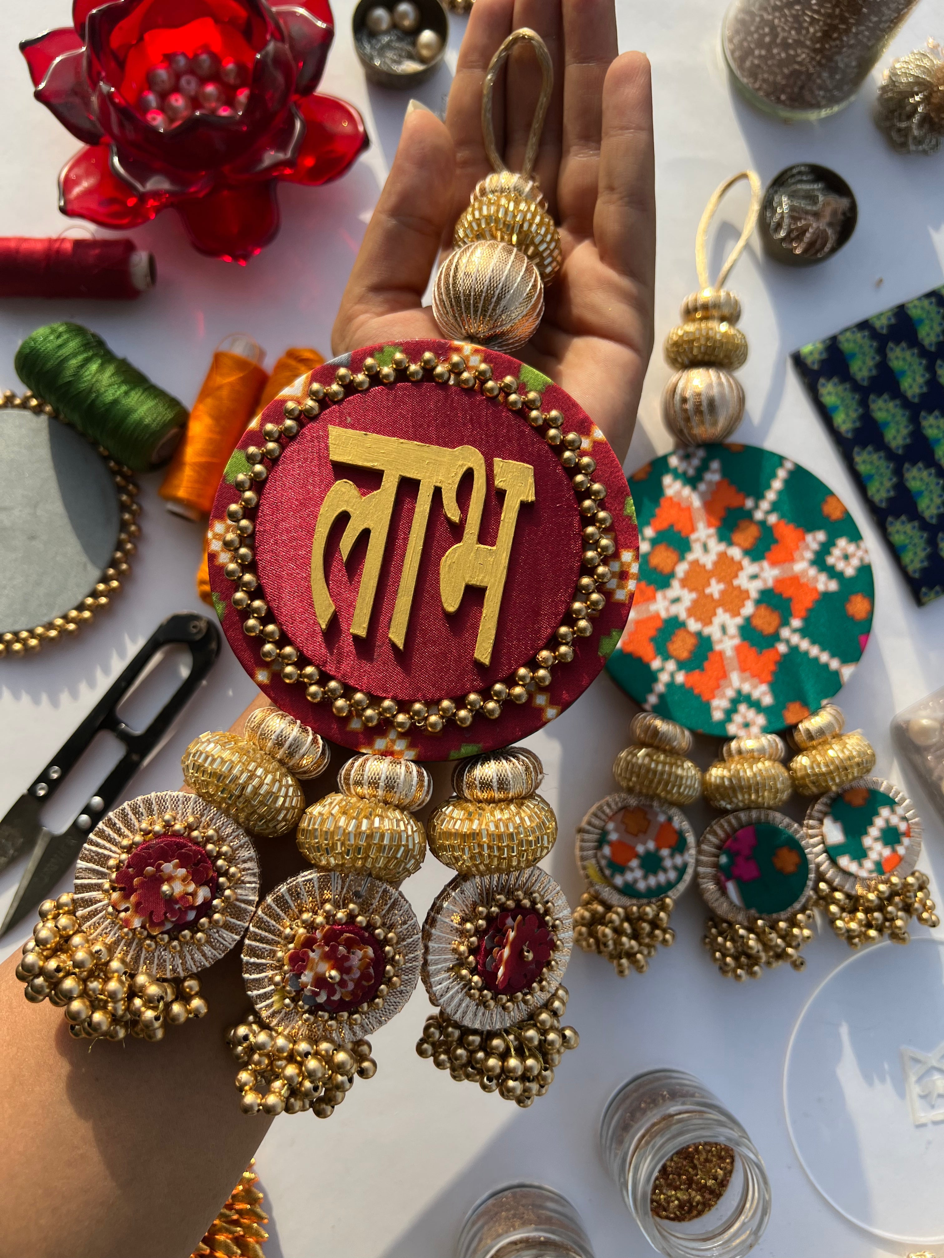 Neeti Roop (नीति रूप) – Maroon & Green Navratna Patola Shubh Labh