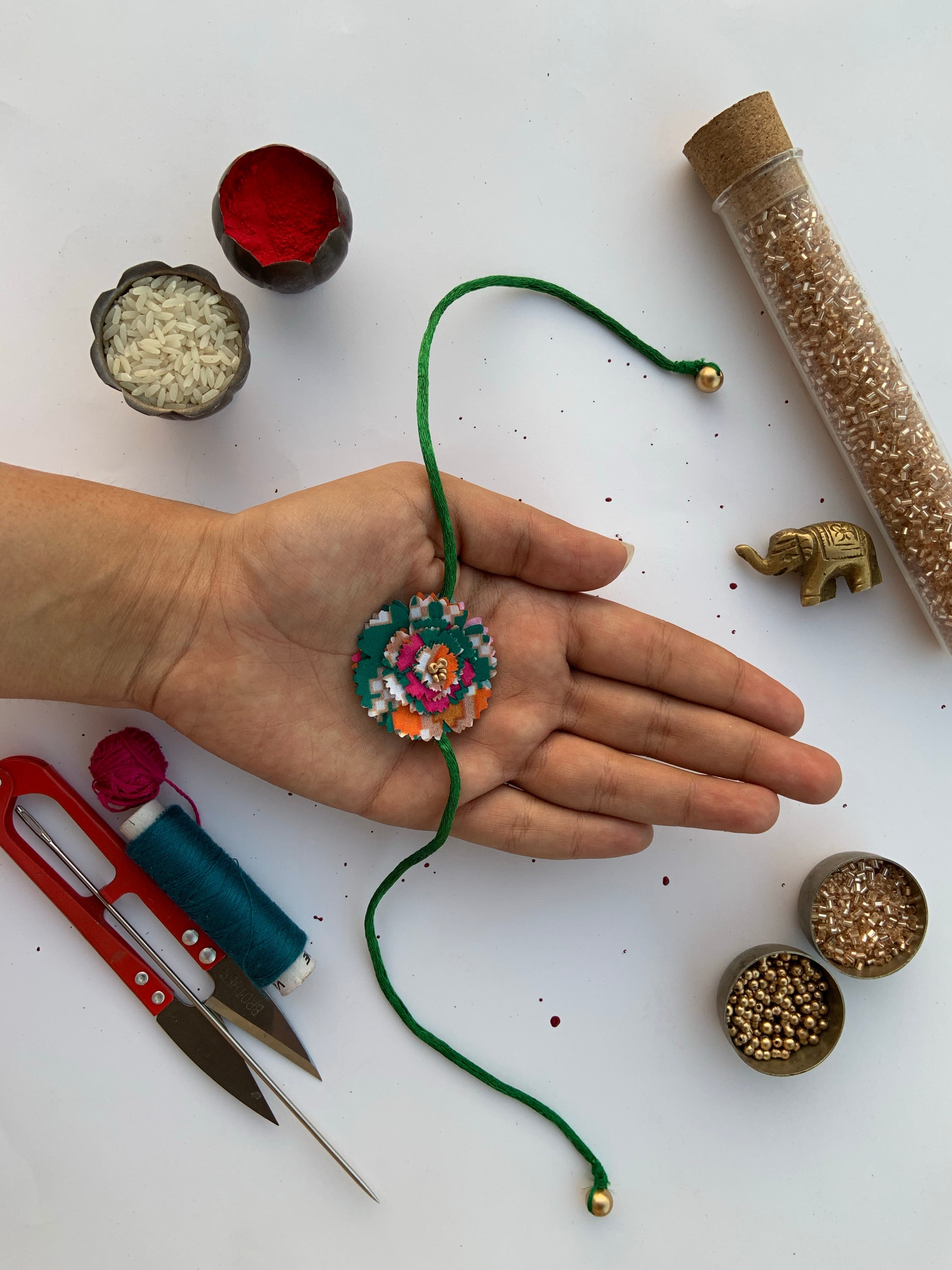 Go-Green Rakhi Ensemble