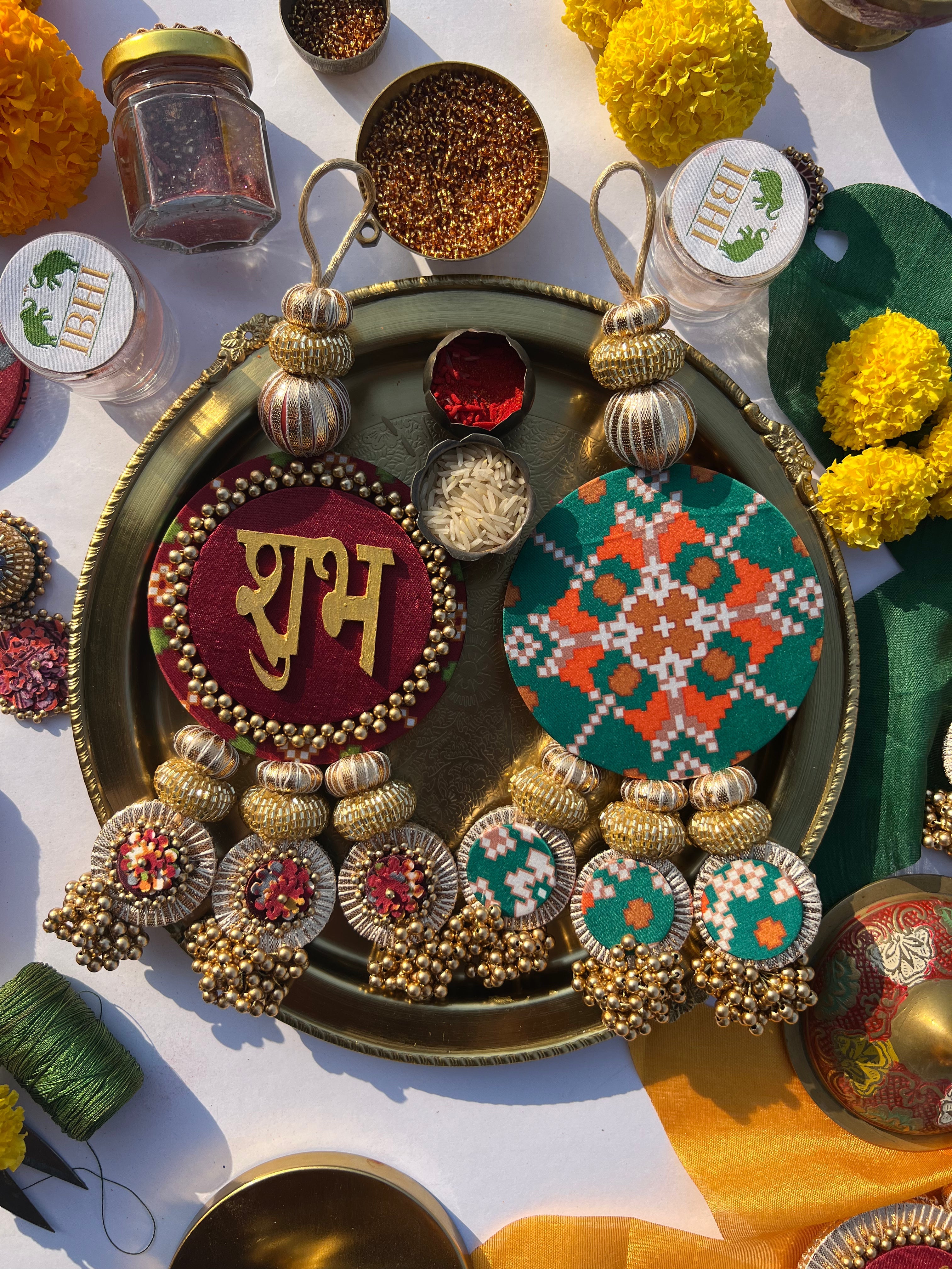 Neeti Roop (नीति रूप) – Maroon & Green Navratna Patola Shubh Labh