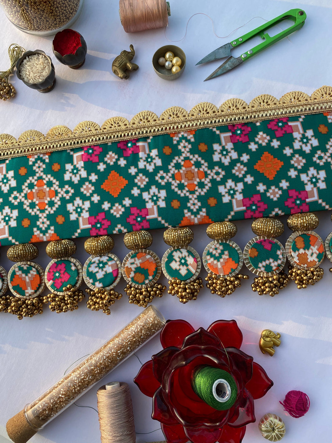 Chick-O-Fleek Sleek Toran Two Way: Green & Pink Navratna Patola X Glass Rhapsody Toran