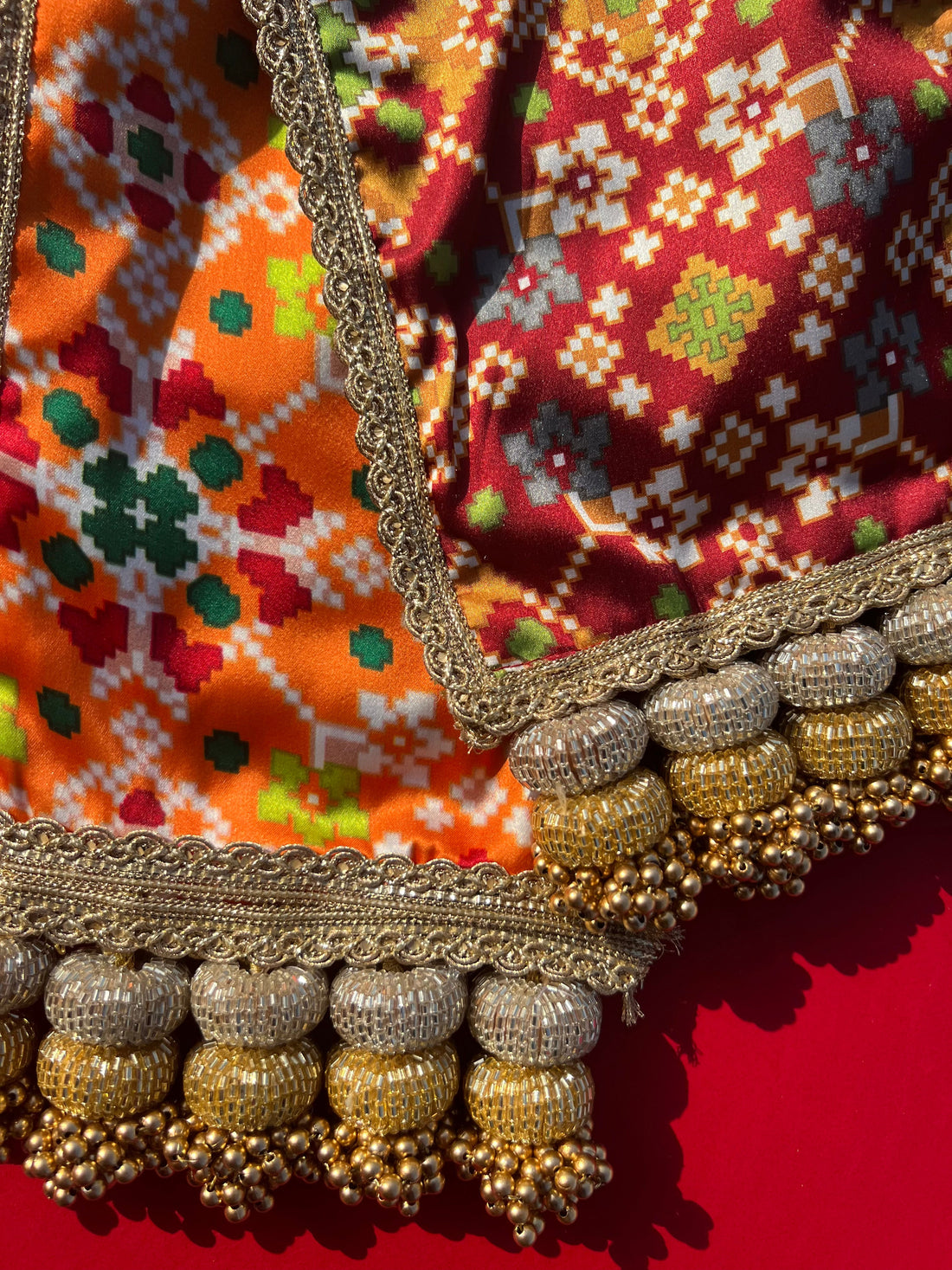 KHES: Sunehra Peela & Manik Laal Navratna Patola
