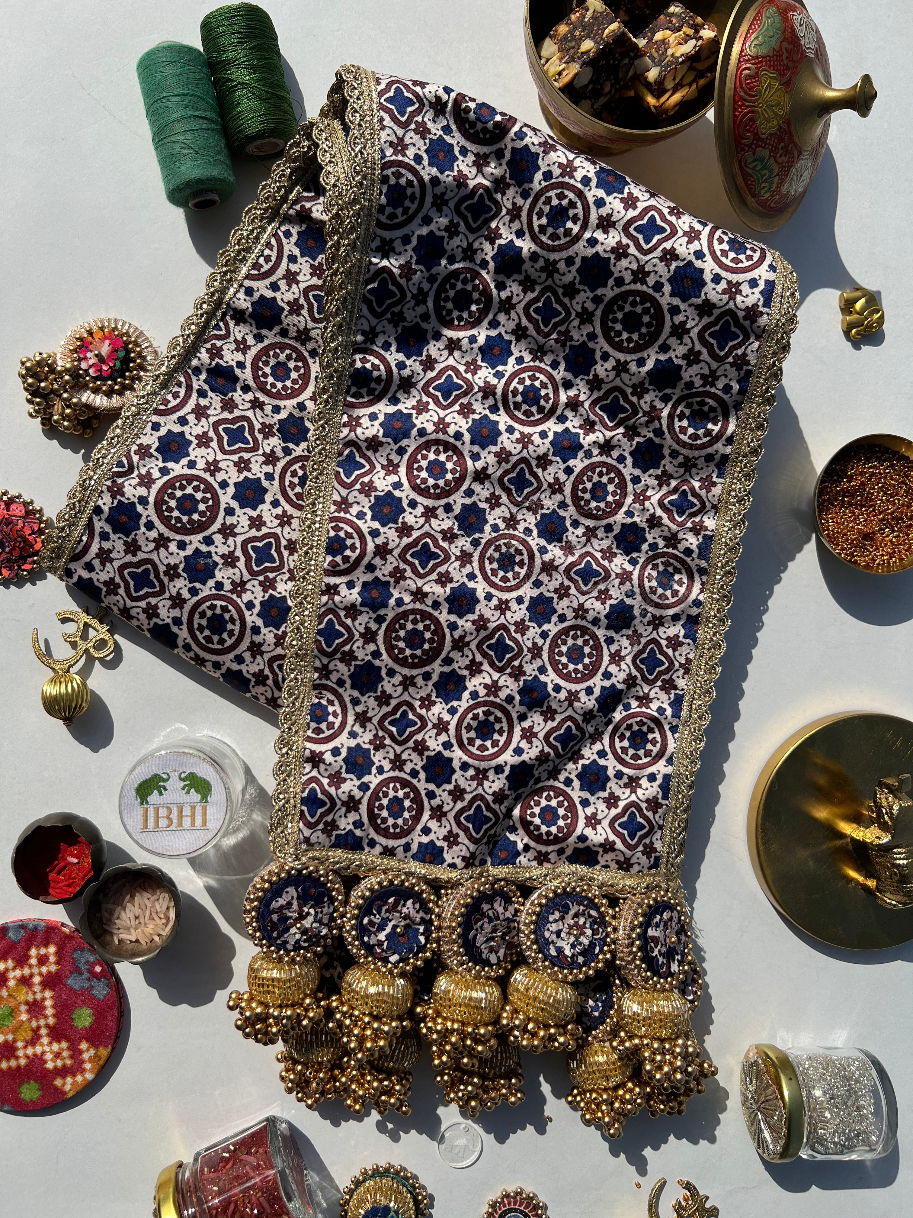 KHES : Royal Jaal Intense Ajrakh + Solid Navy Blue