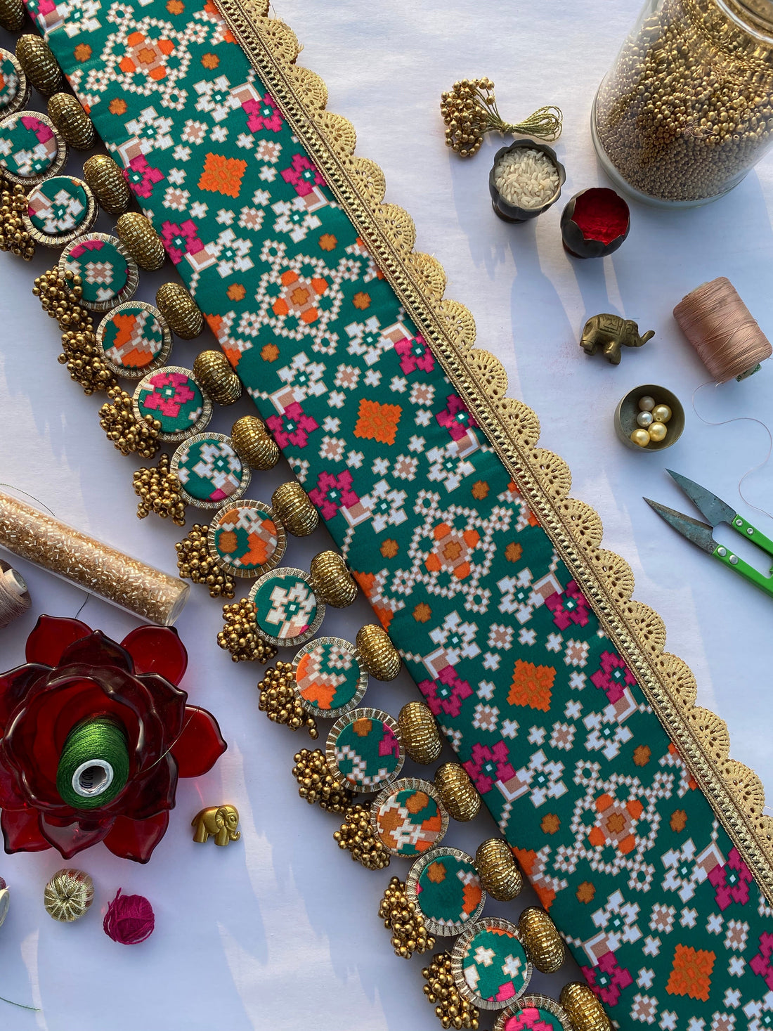 Chick-O-Fleek Sleek Toran Two Way: Green & Pink Navratna Patola X Glass Rhapsody Toran